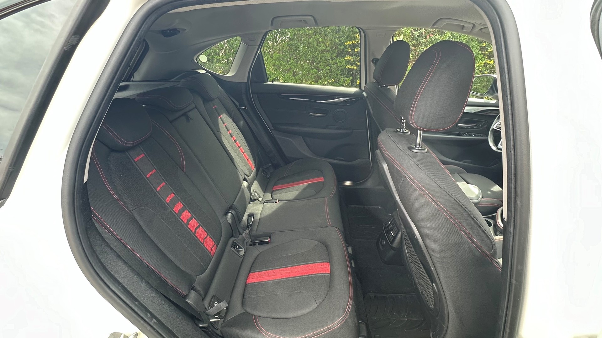 BMW 218i Active Tourer Sport Line Steptronic-image-3