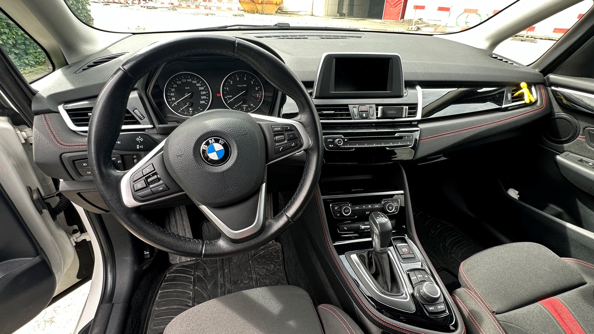 BMW 218i Active Tourer Sport Line Steptronic-image-5