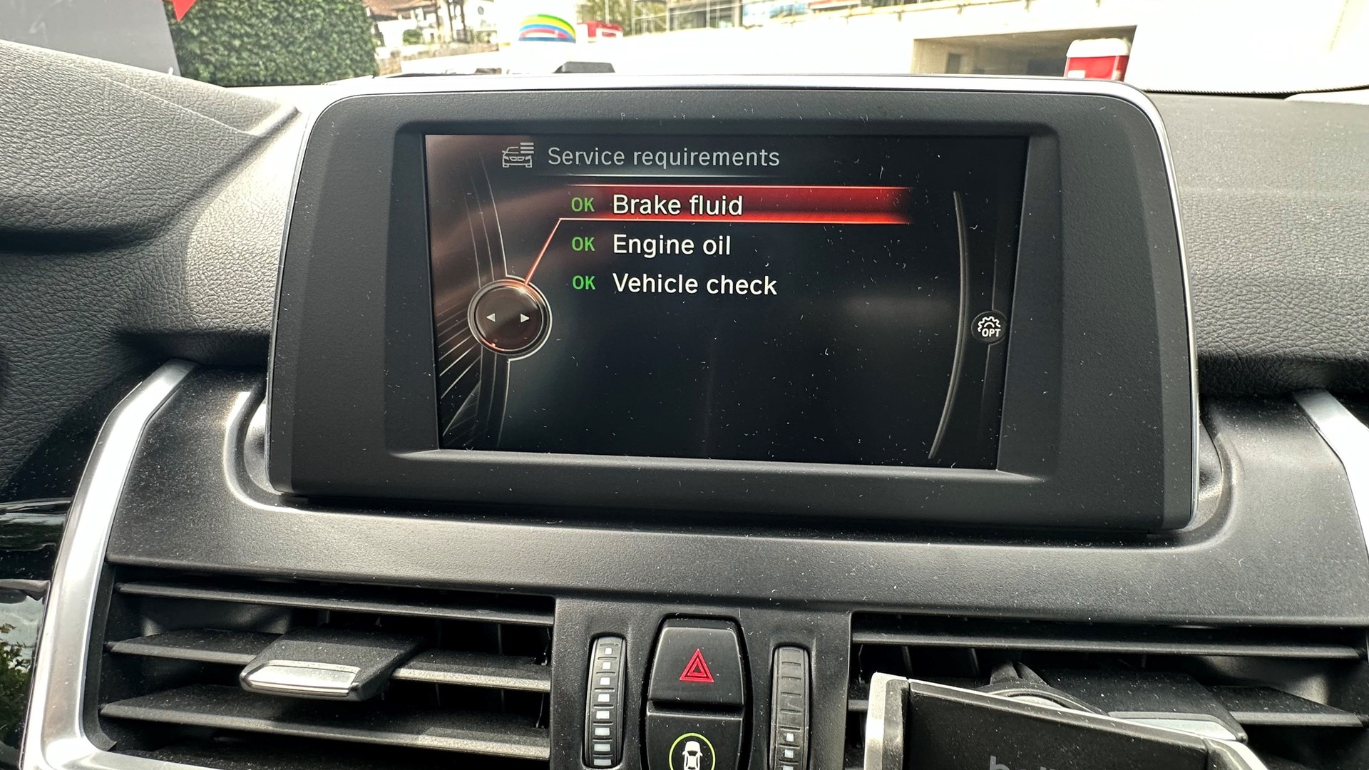 BMW 218i Active Tourer Sport Line Steptronic-image-6