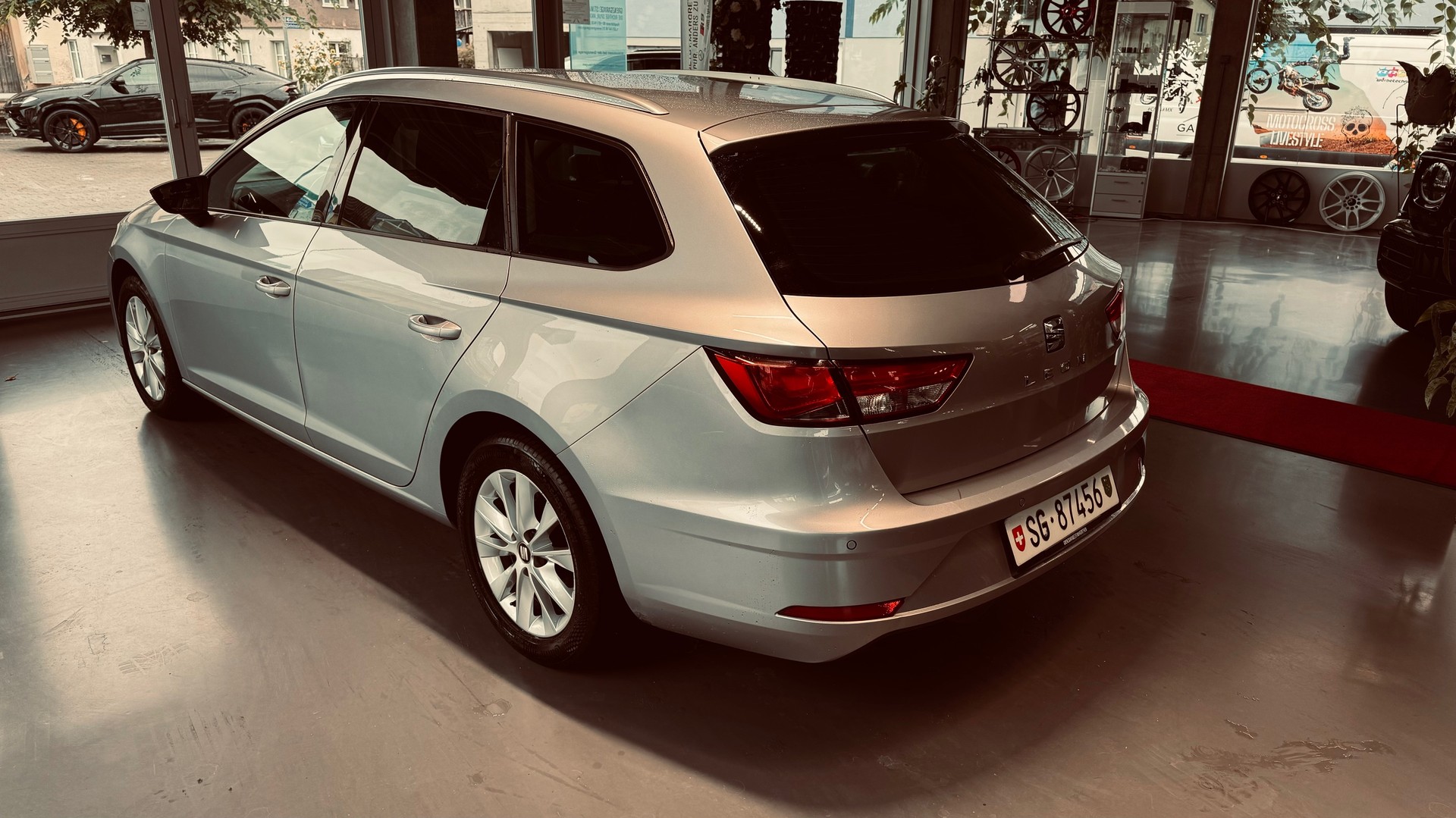 SEAT Leon ST 1.6 TDI CR Style DSG-image-3