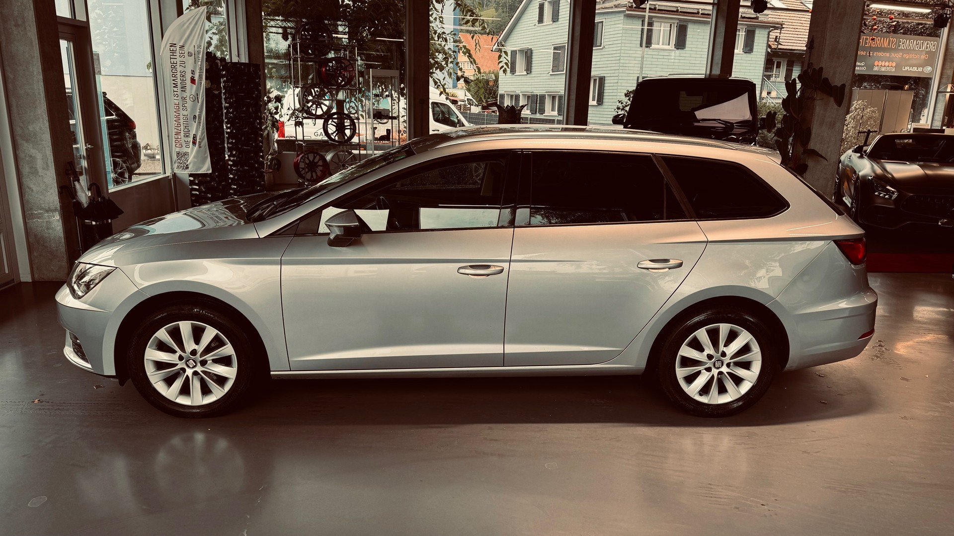 SEAT Leon ST 1.6 TDI CR Style DSG-image-1