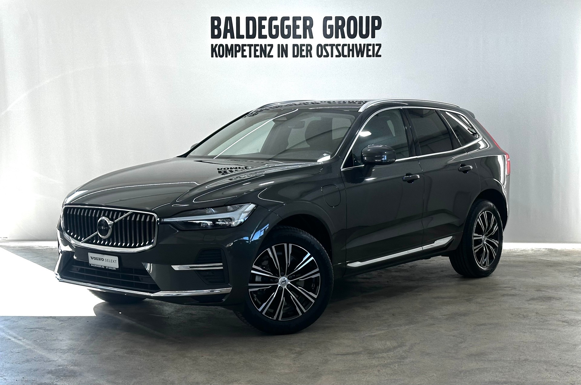 VOLVO XC60 2.0 T8 TE Inscription eAW-image-0