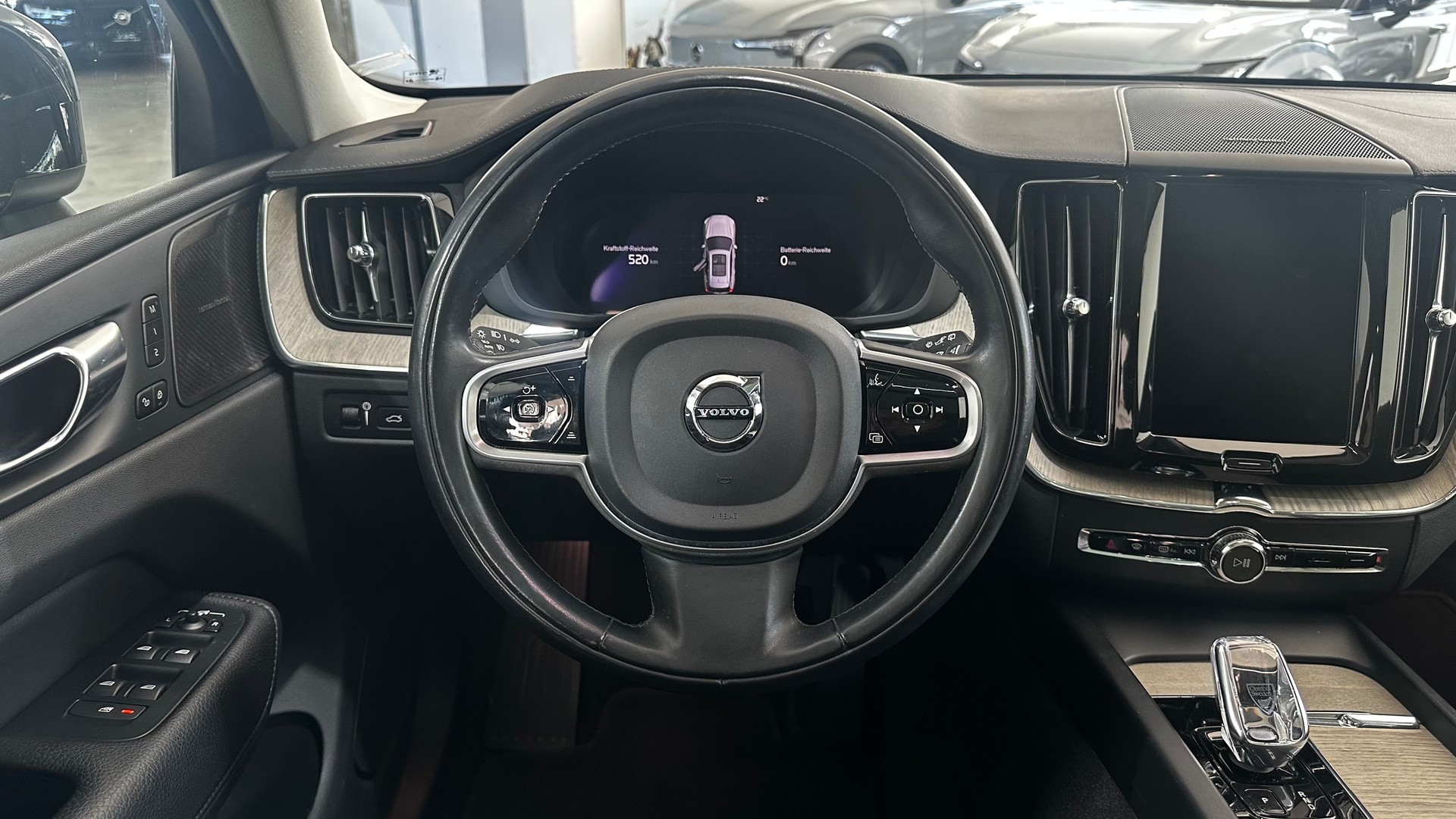 VOLVO XC60 2.0 T8 TE Inscription eAW-image-10