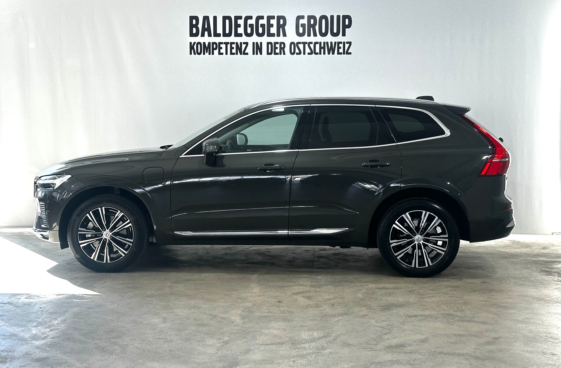 VOLVO XC60 2.0 T8 TE Inscription eAW-image-1
