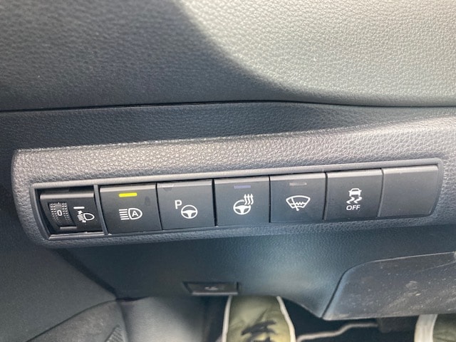 TOYOTA Corolla 2.0 HSD Trend e-CVT-image-9