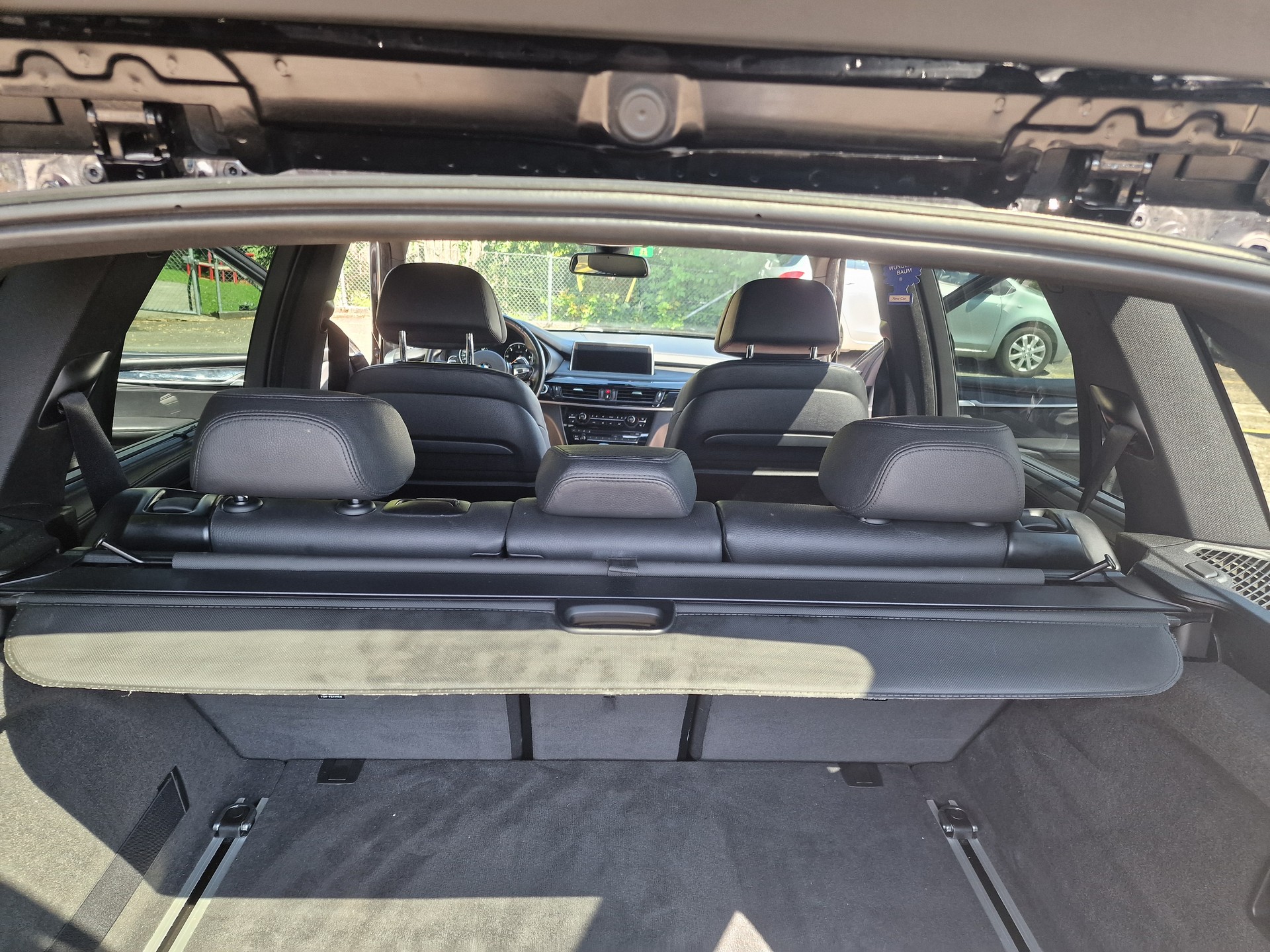 BMW X5 xDrive M50d Steptronic-image-12