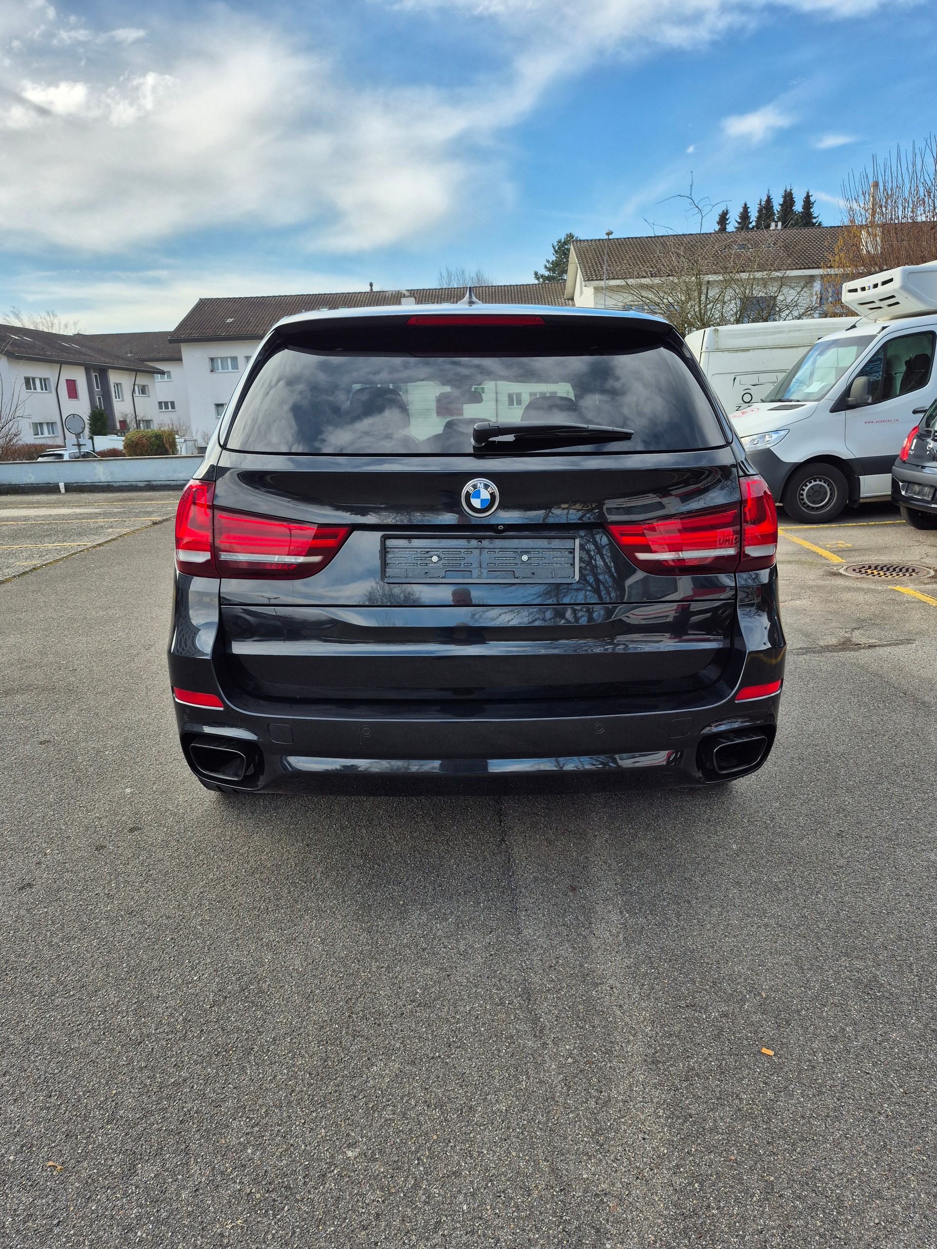 BMW X5 xDrive M50d Steptronic-image-14