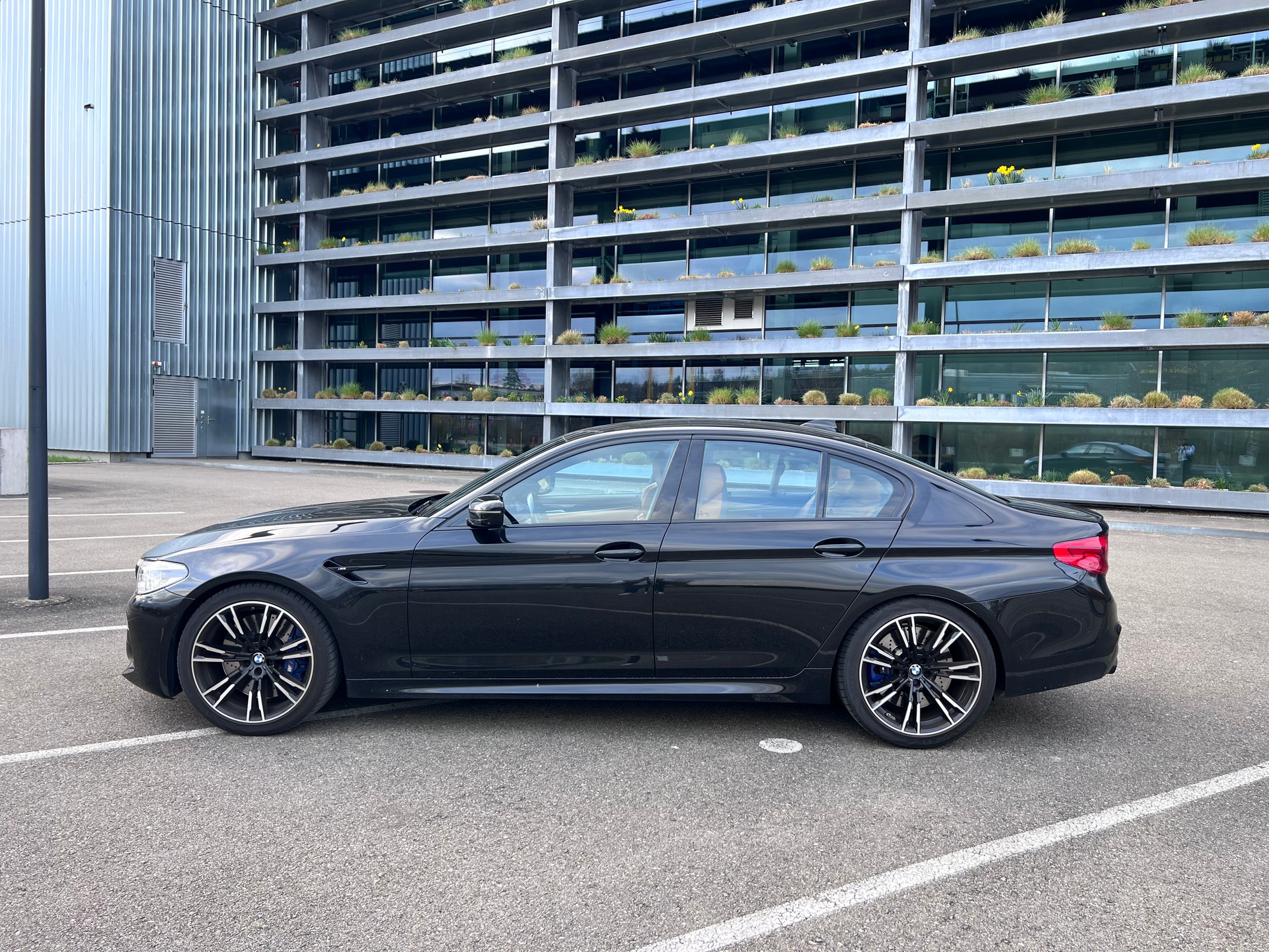BMW M5 xDrive Competition Drivelogic-image-1