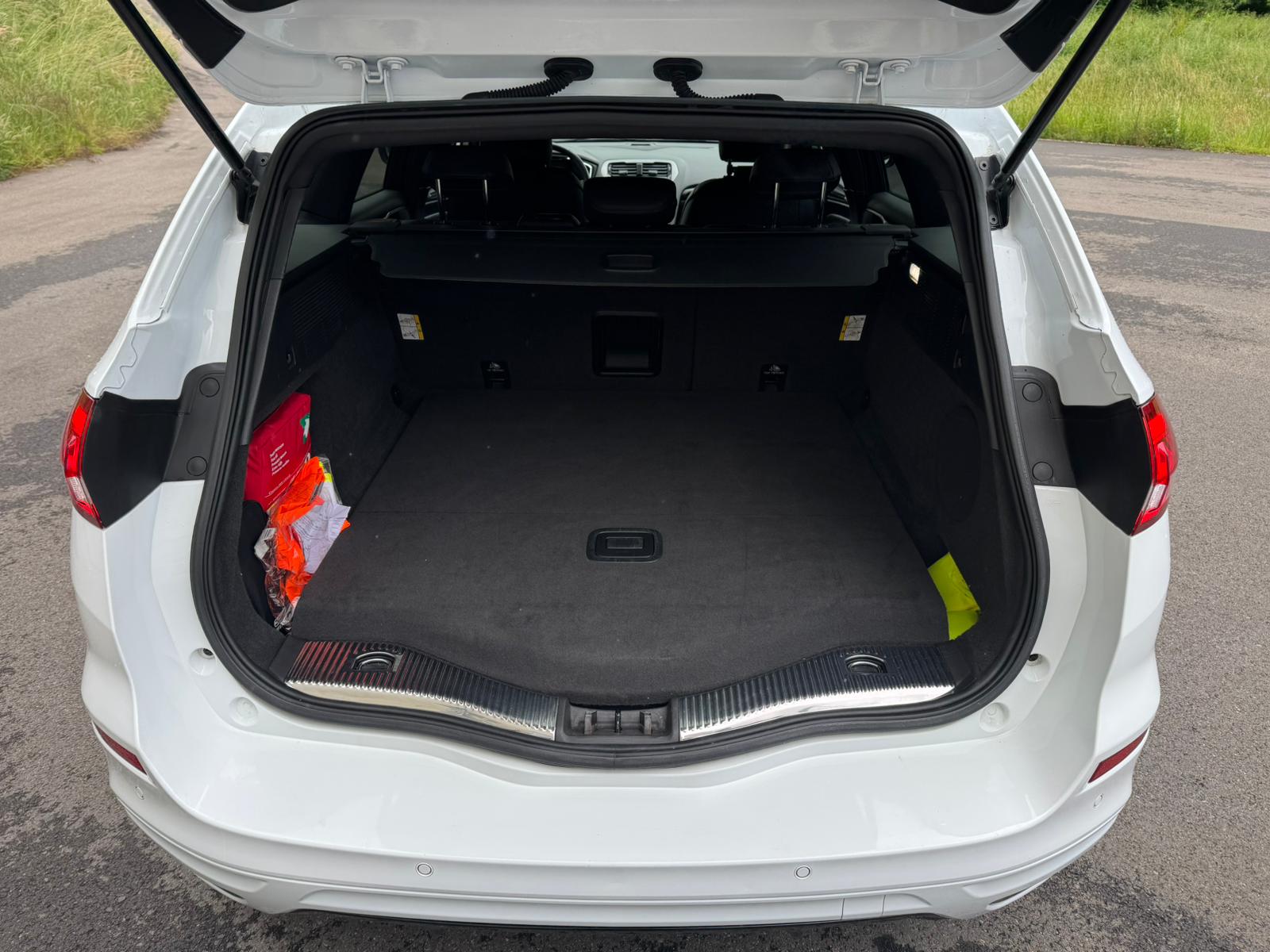FORD Mondeo 2.0 TDCi ST-Line PowerShift-image-12