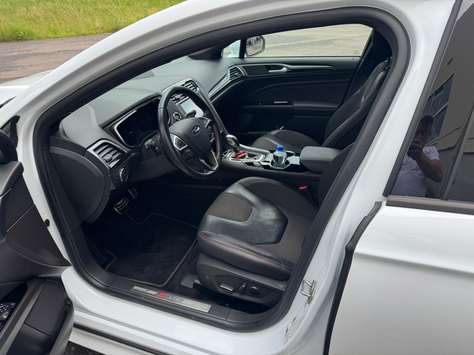 FORD Mondeo 2.0 TDCi ST-Line PowerShift-image-8