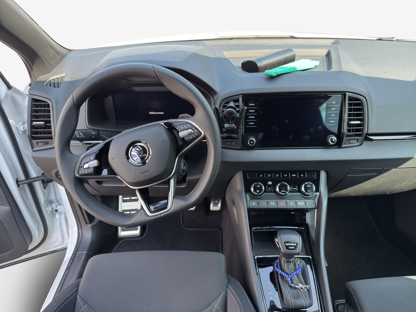 SKODA Karoq 2.0 TDI CR Sport Line 4x4 DSG-image-8