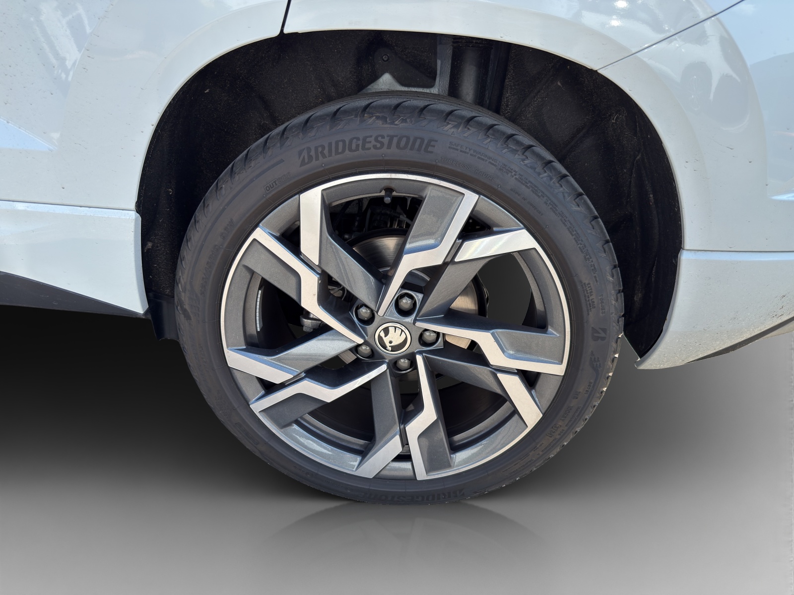 SKODA Karoq 2.0 TDI CR Sport Line 4x4 DSG-image-15