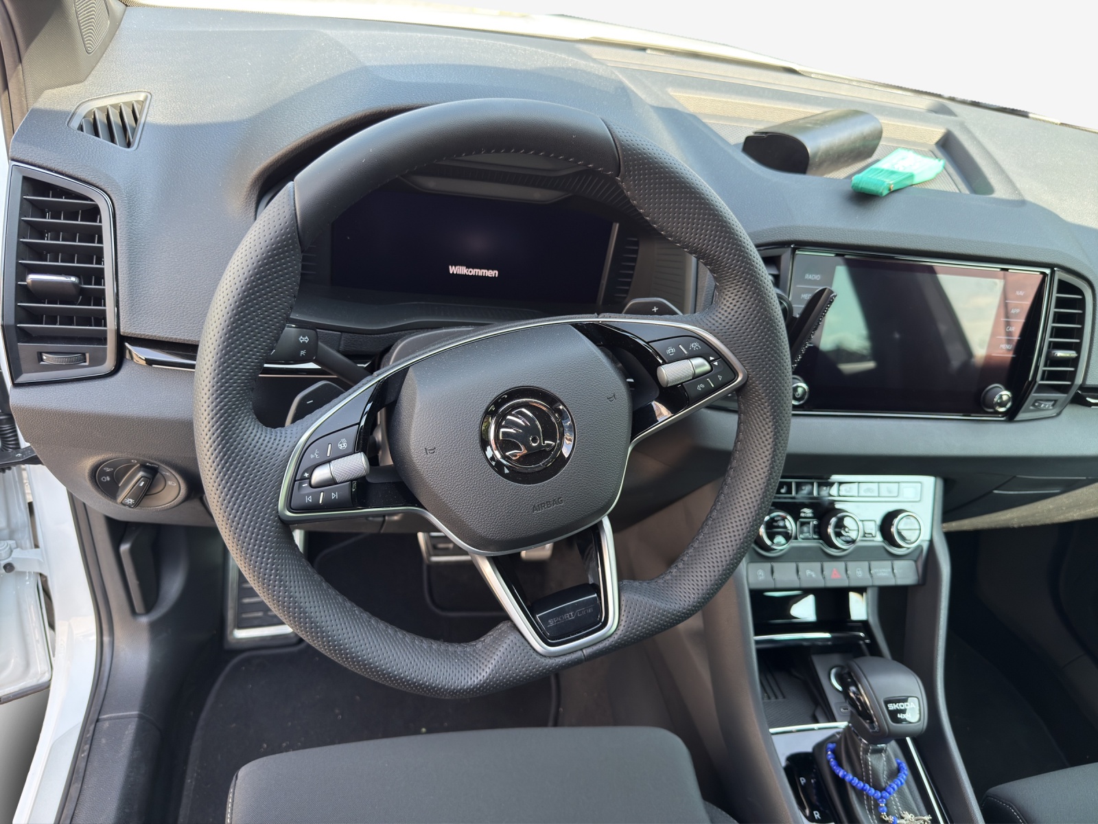 SKODA Karoq 2.0 TDI CR Sport Line 4x4 DSG-image-9