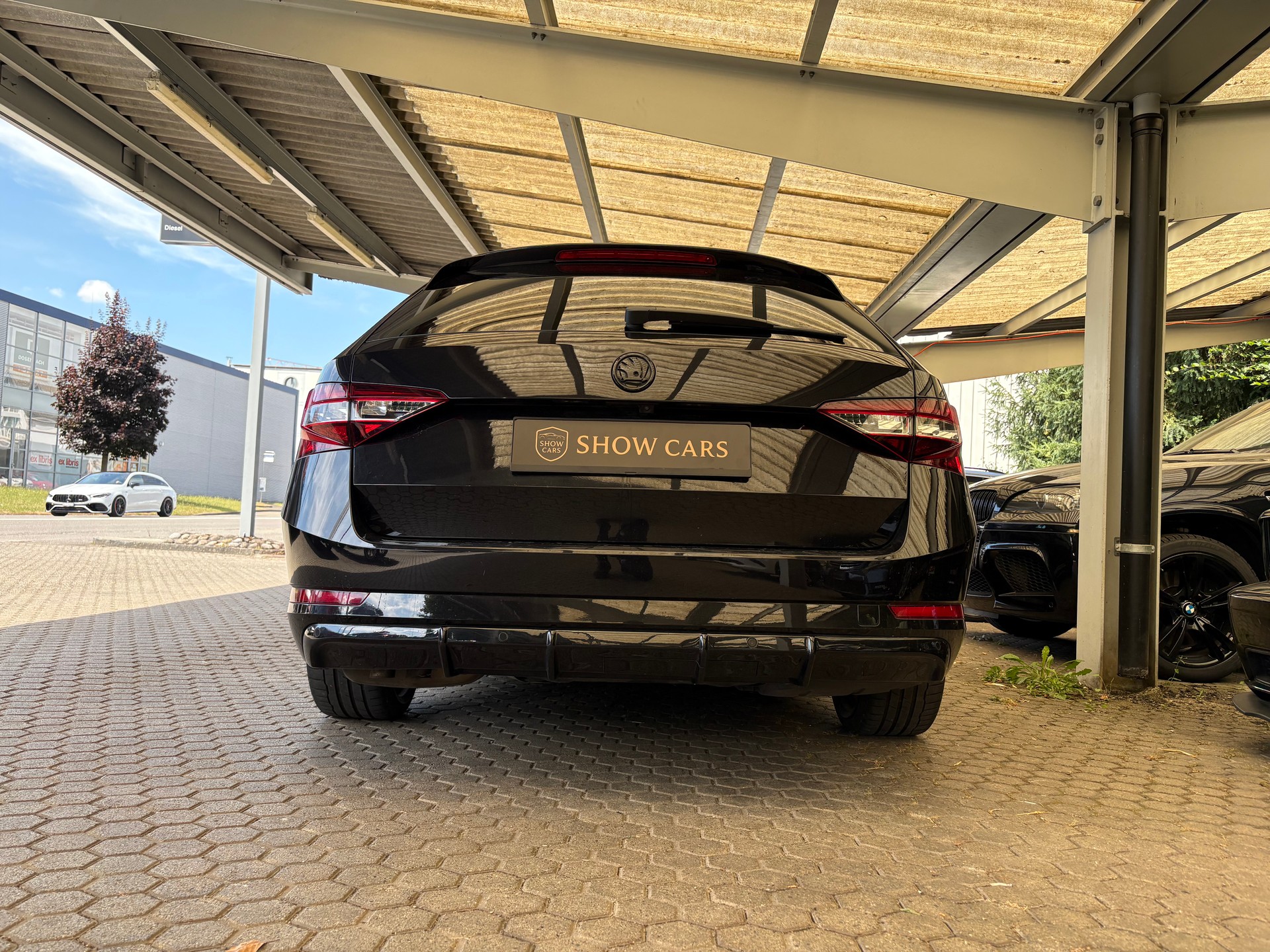 SKODA Superb Combi 2.0 TDi Style 4x4 DSG :GARANTIE - VOLL-TANK - Frisch Mfk-image-4