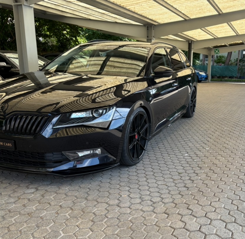 SKODA Superb Combi 2.0 TDi Style 4x4 DSG :GARANTIE - VOLL-TANK - Frisch Mfk-image-0
