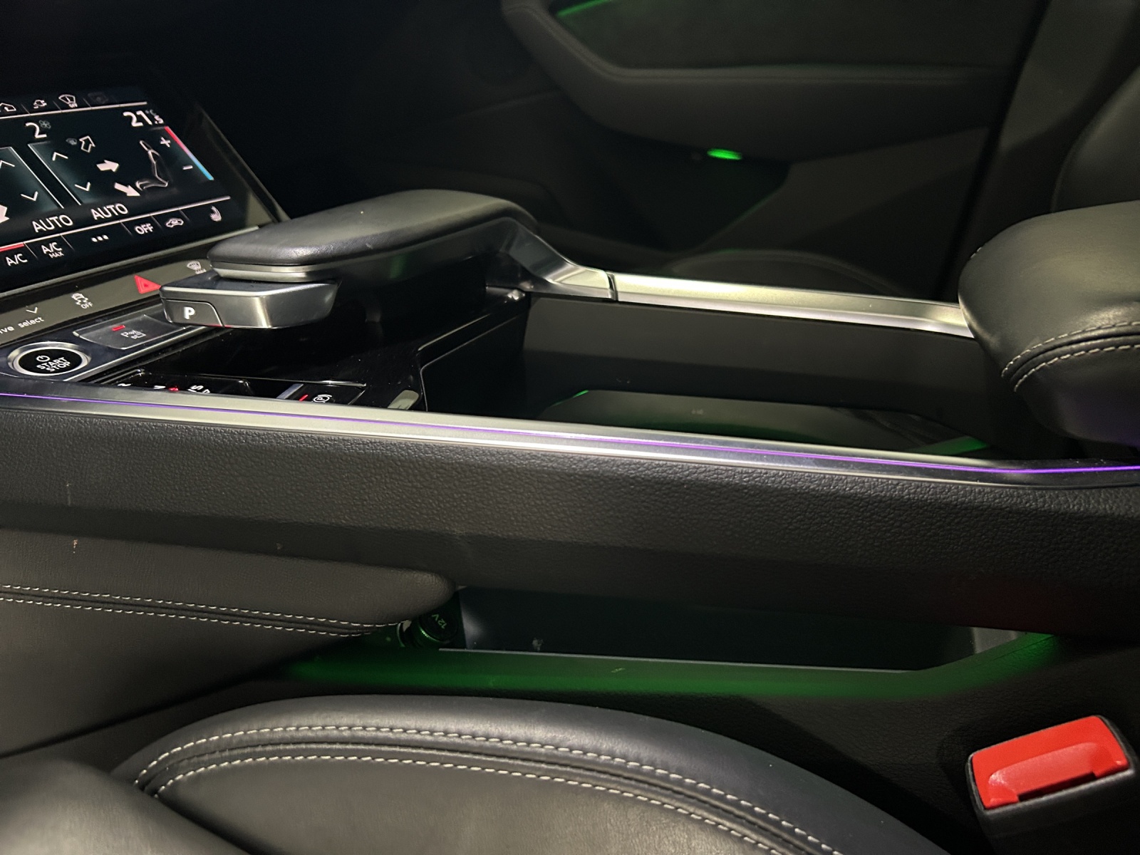 AUDI e-tron 55 S Line quattro-image-20
