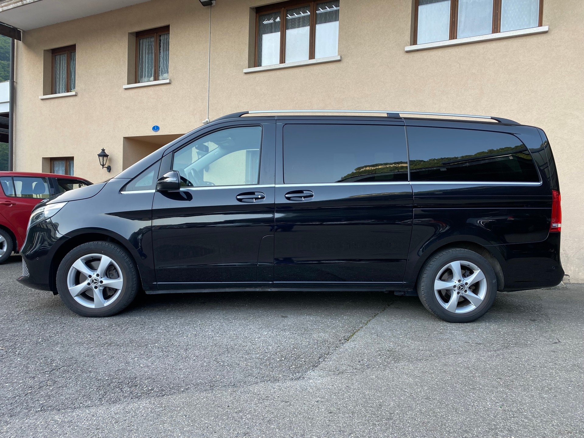 MERCEDES-BENZ V 250 d lang Avantgarde 4Matic G-Tronic-image-12
