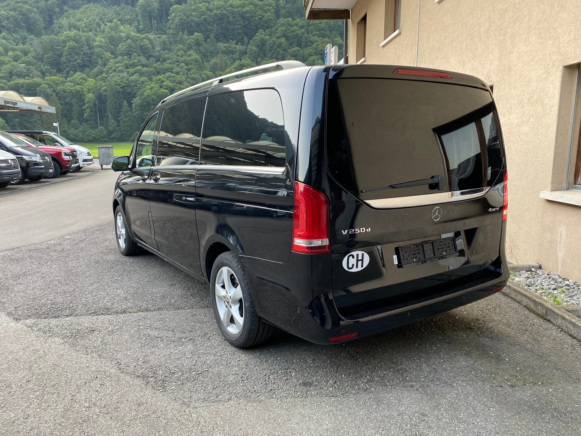 MERCEDES-BENZ V 250 d lang Avantgarde 4Matic G-Tronic-image-11