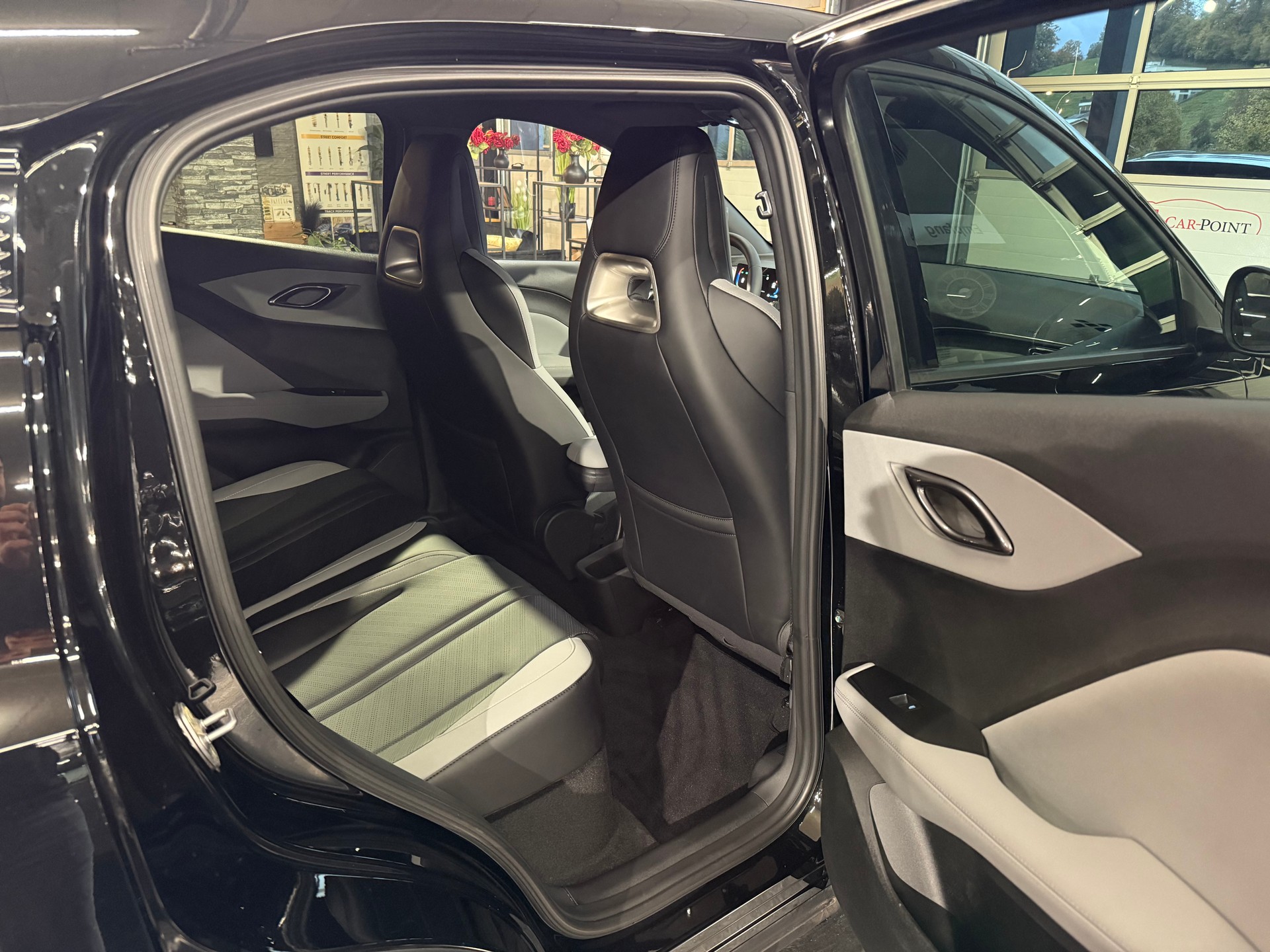 BYD Dolphin Surf 43 kWh Comfort-image-24
