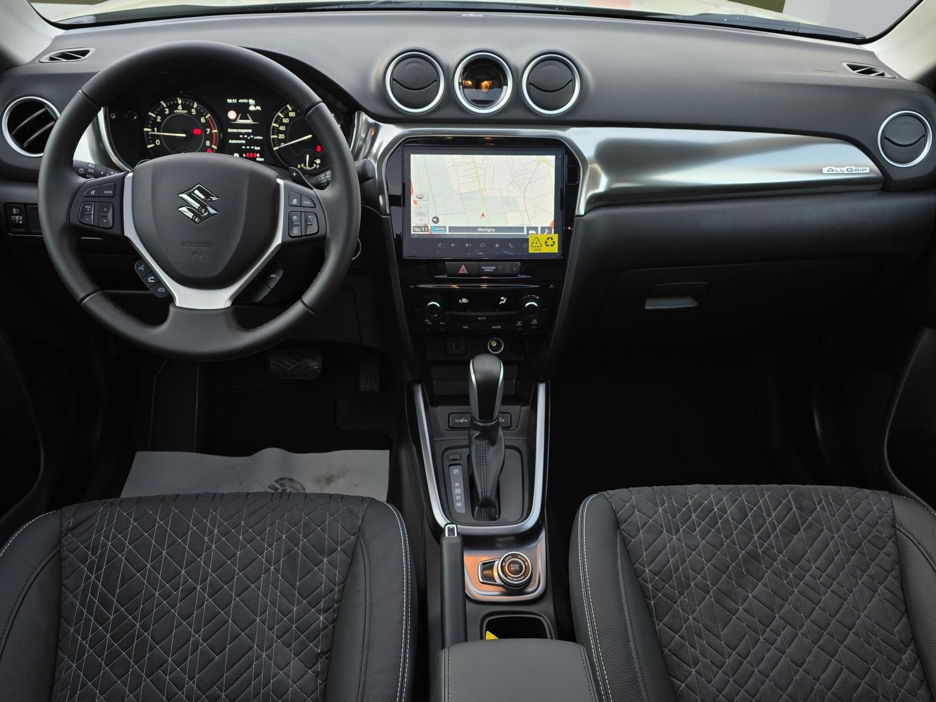 SUZUKI Vitara 1.4 T Compact Top Hybrid 4x4-image-14