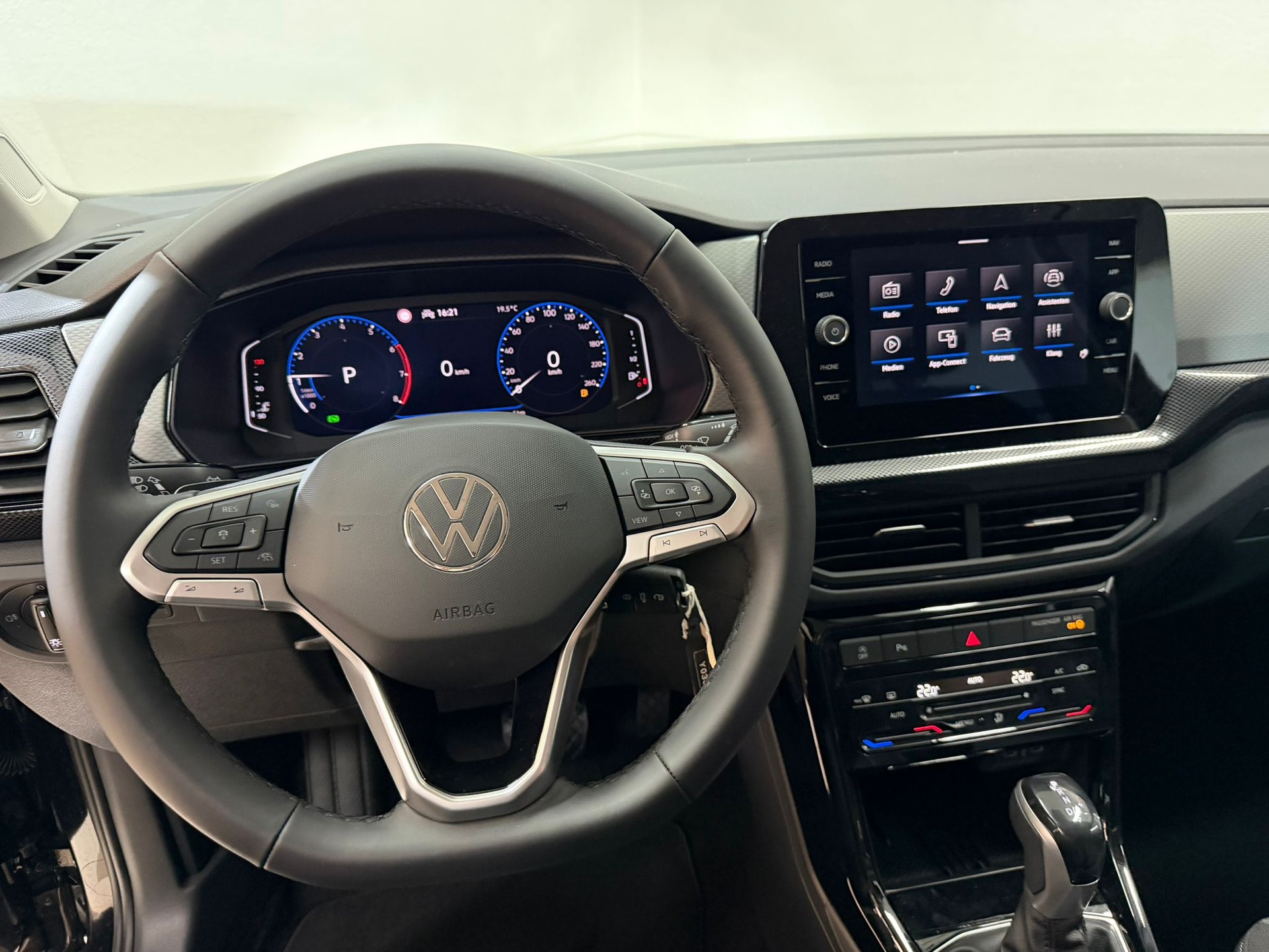 VW T-Cross 1.5 TSI EVO ACT Life DSG-image-6