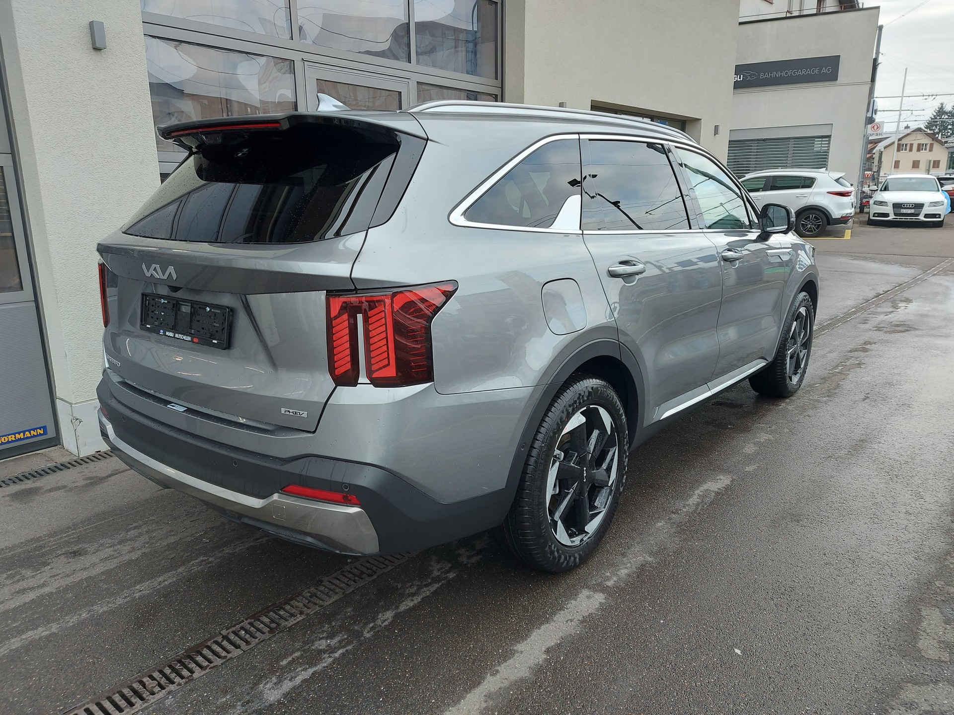 KIA Sorento 1.6 T-GDi Plug-in Hybrid Style 7P-image-8