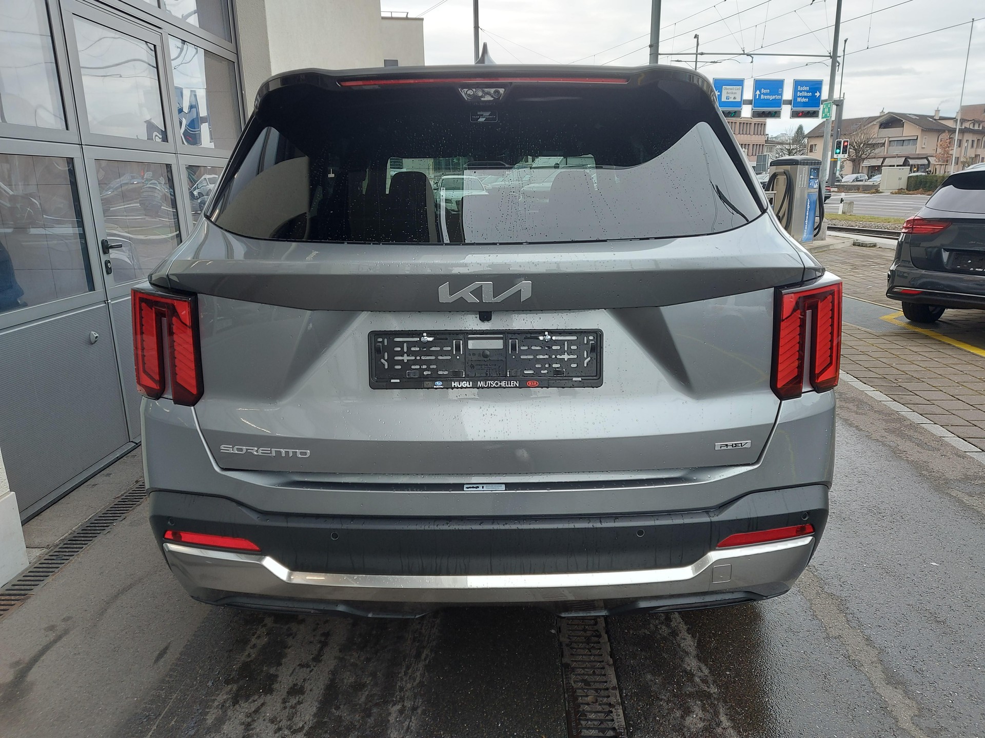 KIA Sorento 1.6 T-GDi Plug-in Hybrid Style 7P-image-10