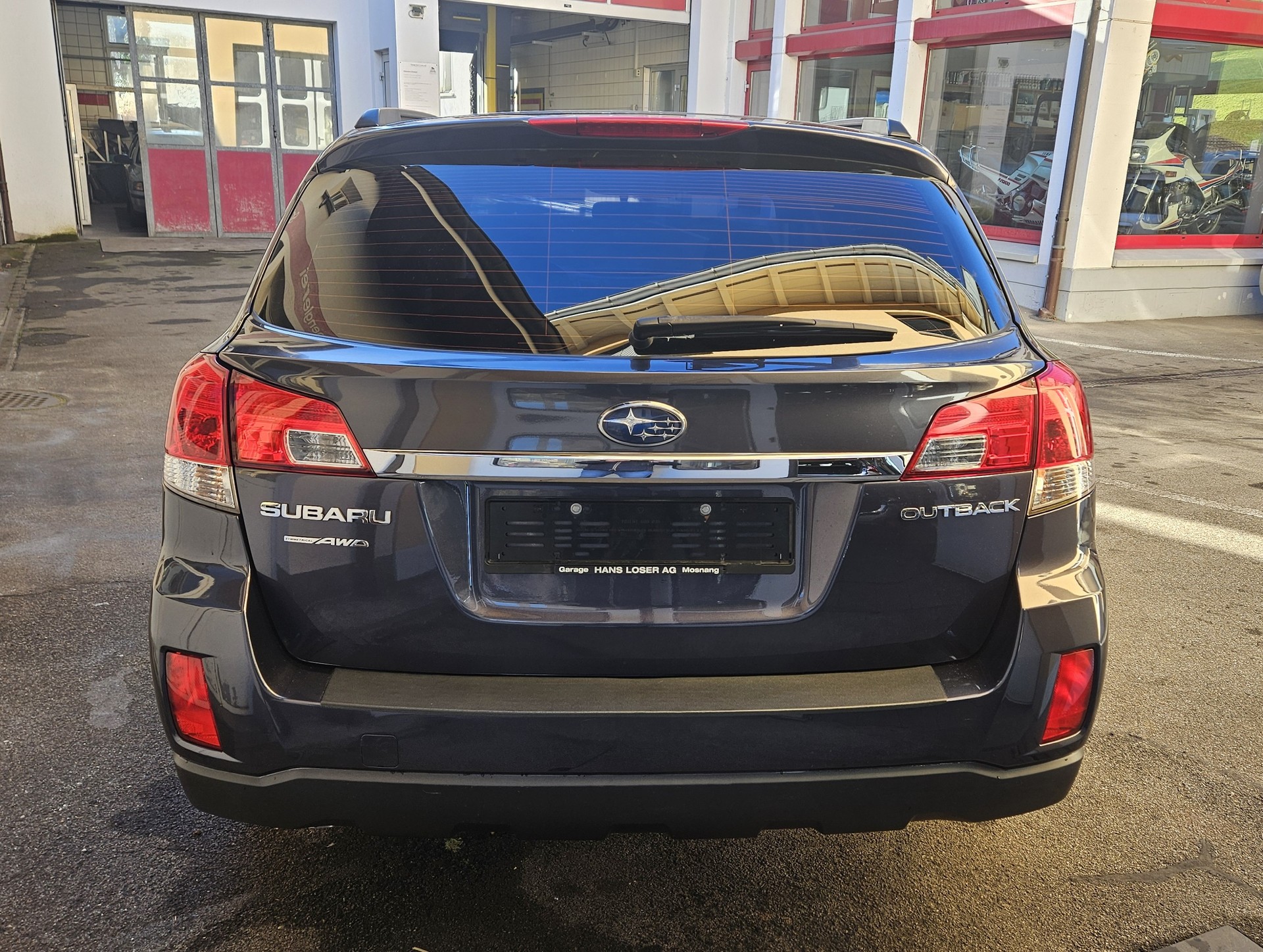 SUBARU Outback 2.5i Swiss Special AWD Lineartronic-image-11