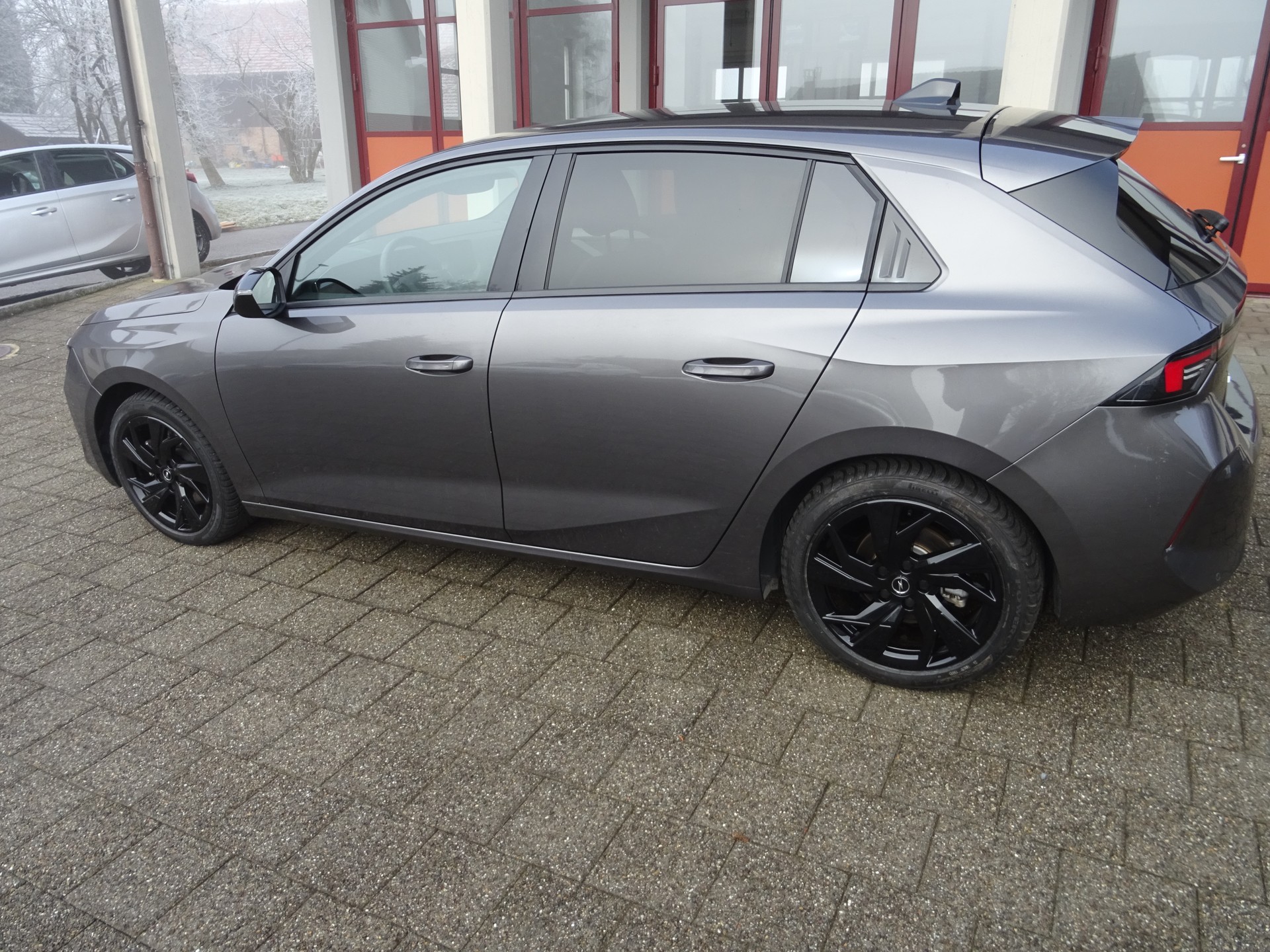 OPEL Astra 1.2i Turbo MHEV Edition-image-3
