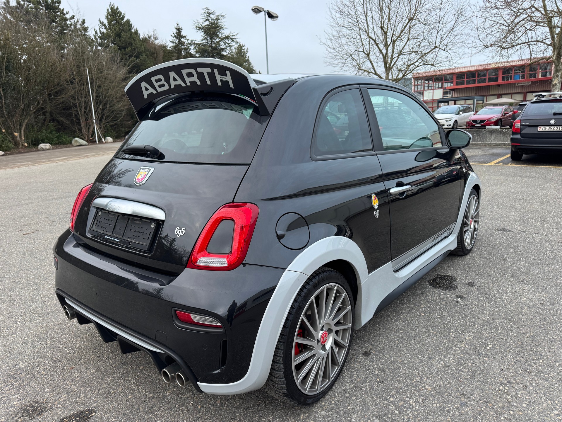 FIAT 595 1.4 16V Turbo Abarth Competizione Dualogic-image-5