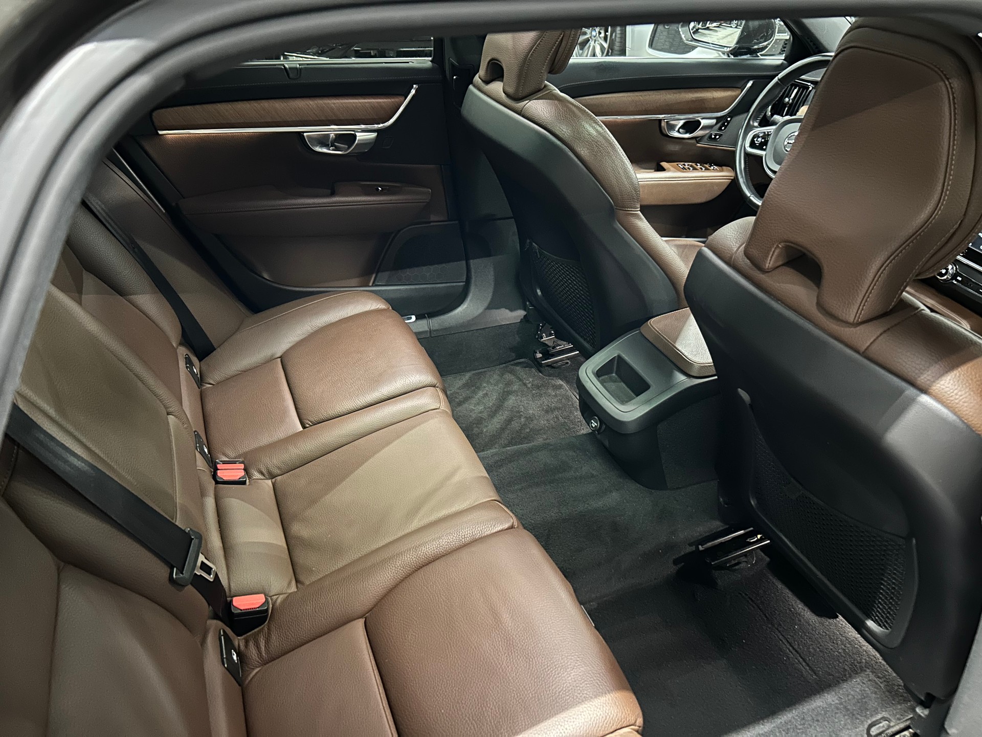 VOLVO V90 D4 AWD Inscription Geartronic-image-13