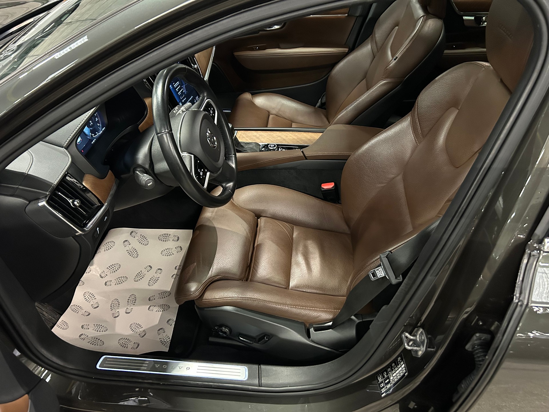 VOLVO V90 D4 AWD Inscription Geartronic-image-10