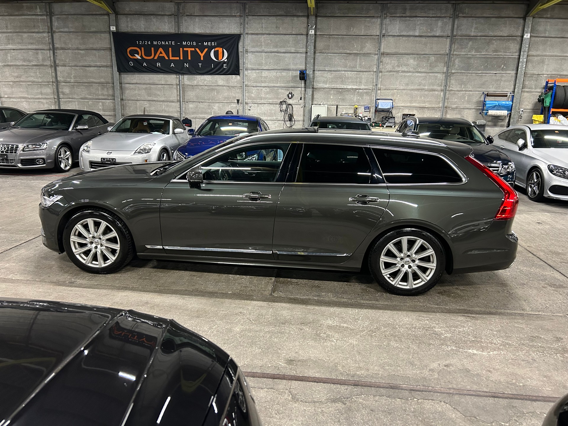 VOLVO V90 D4 AWD Inscription Geartronic-image-6