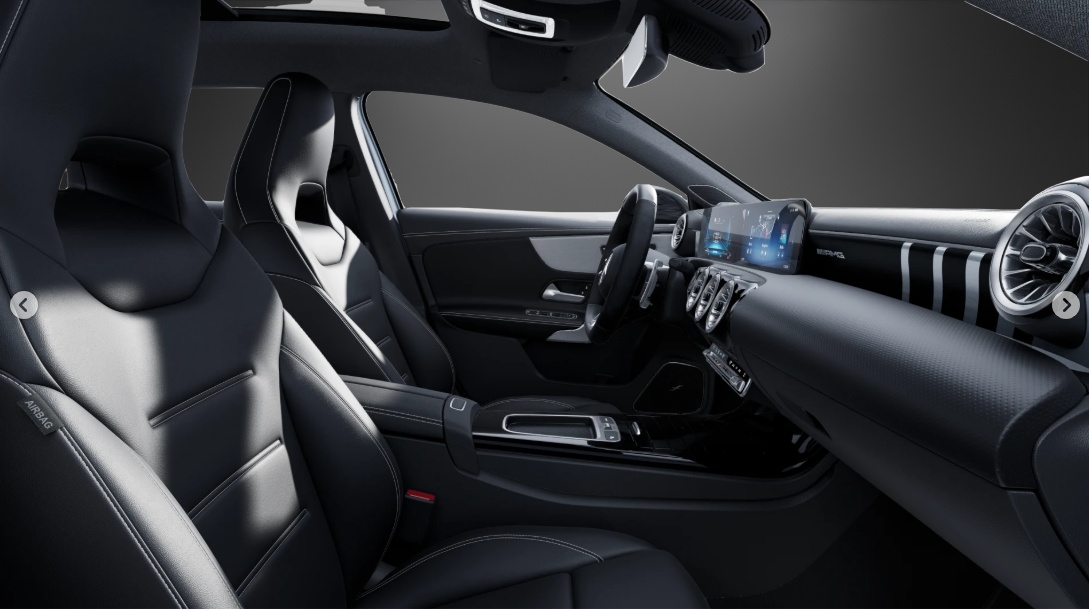 MERCEDES-BENZ A AMG 35 4Matic 8G-DCT-image-6