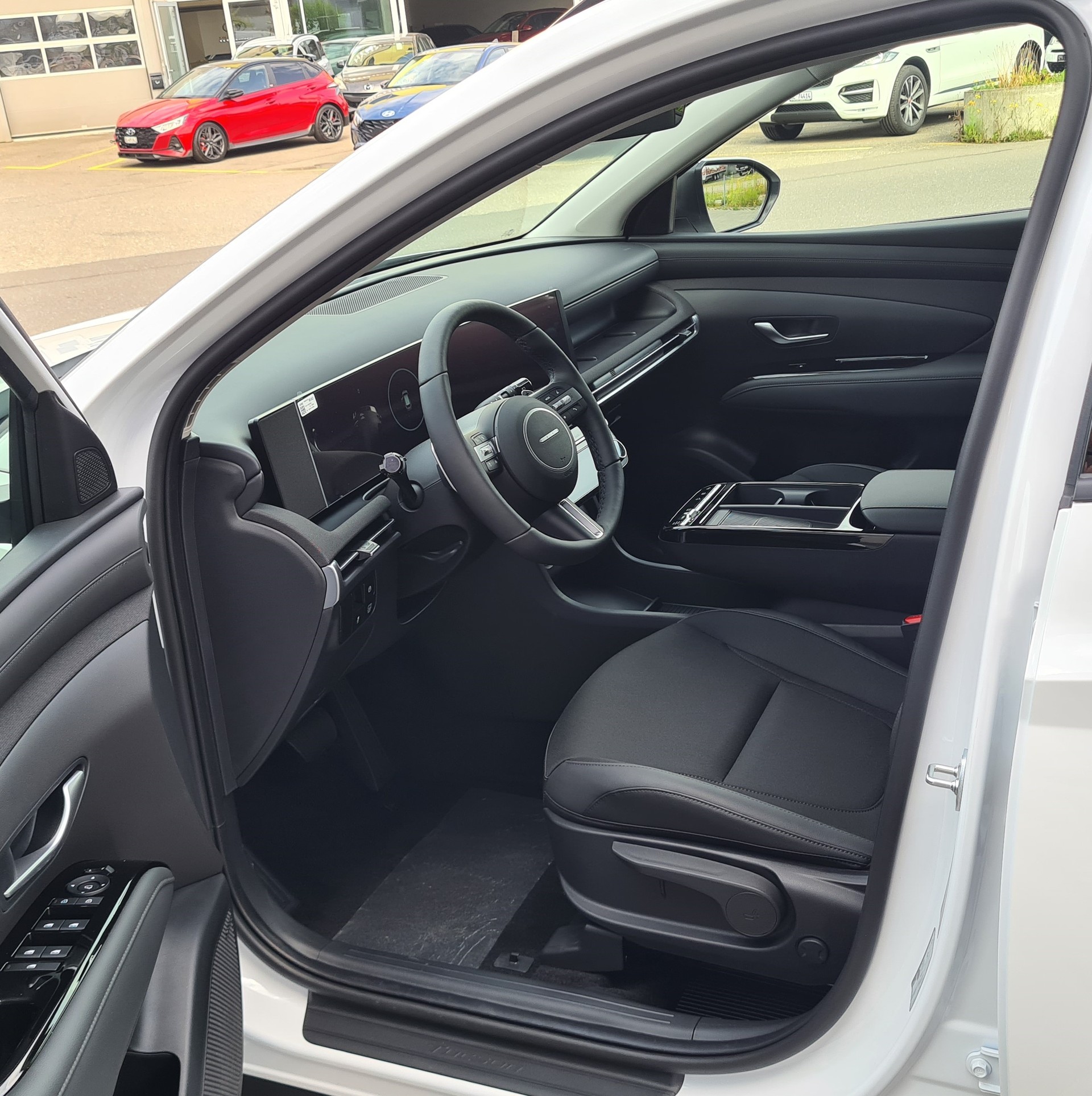 HYUNDAI Tucson 1.6 TGDI HEV Amplia 4WD-image-11