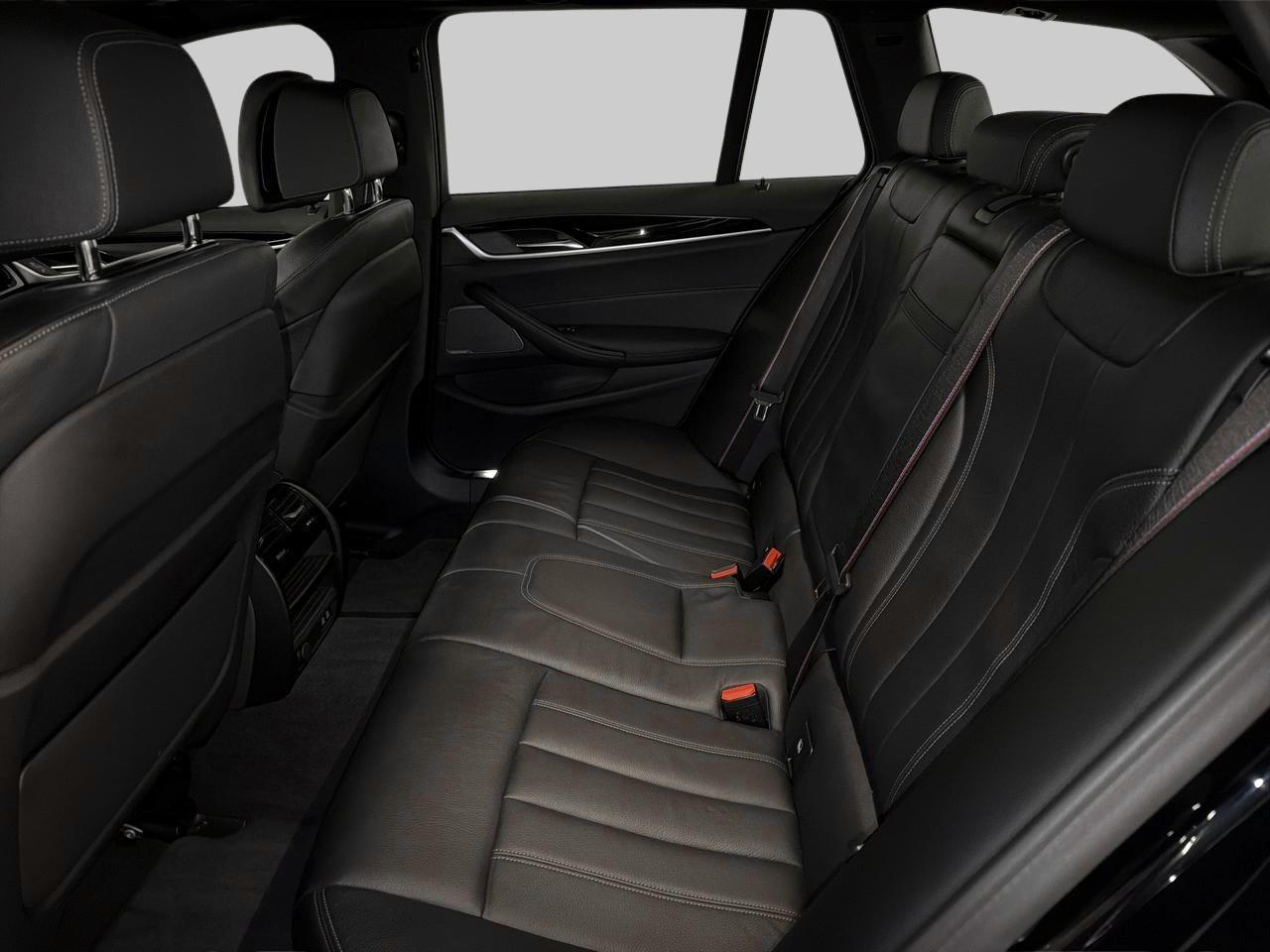BMW 530d xDrive Touring M Sport-image-21
