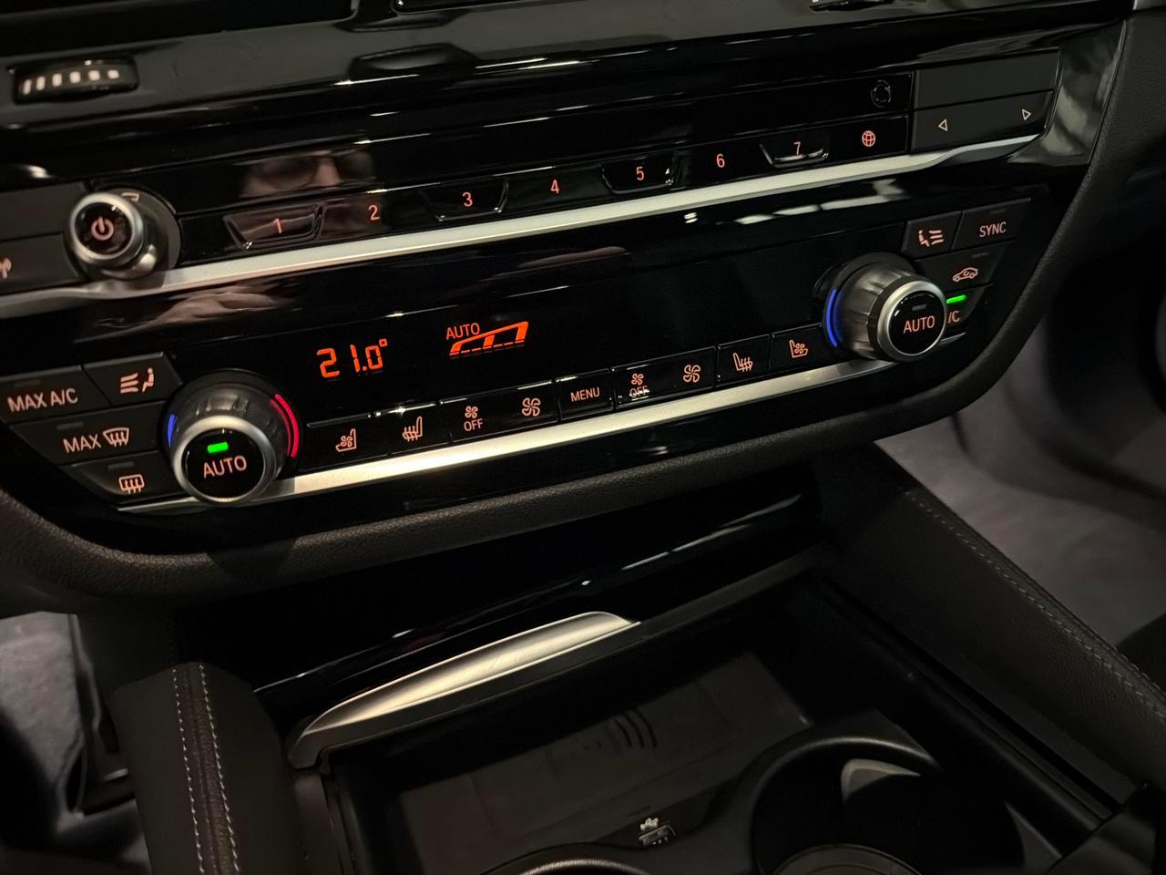 BMW 530d xDrive Touring M Sport-image-14