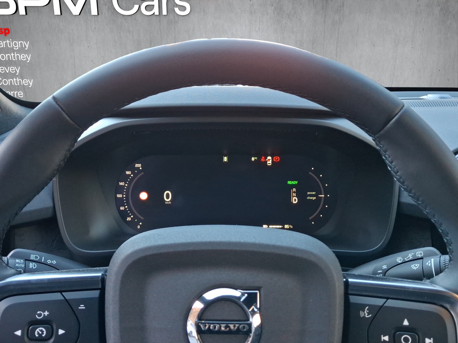 Image VOLVO EX40 EX40 82kWh Twin Motor AWD Plus