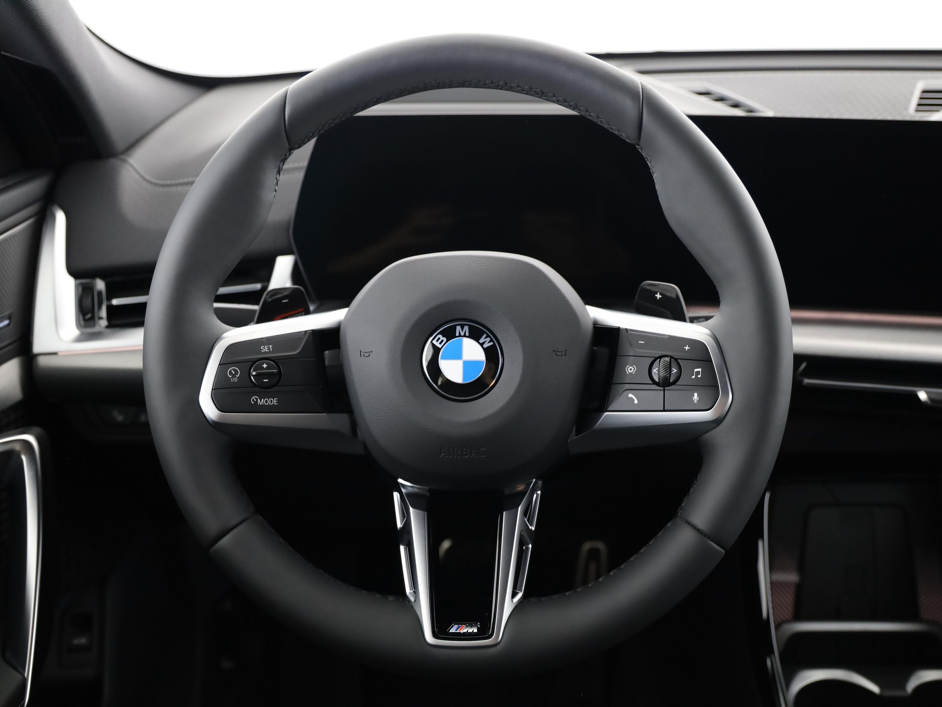 BMW X2 20d xDrive-image-12