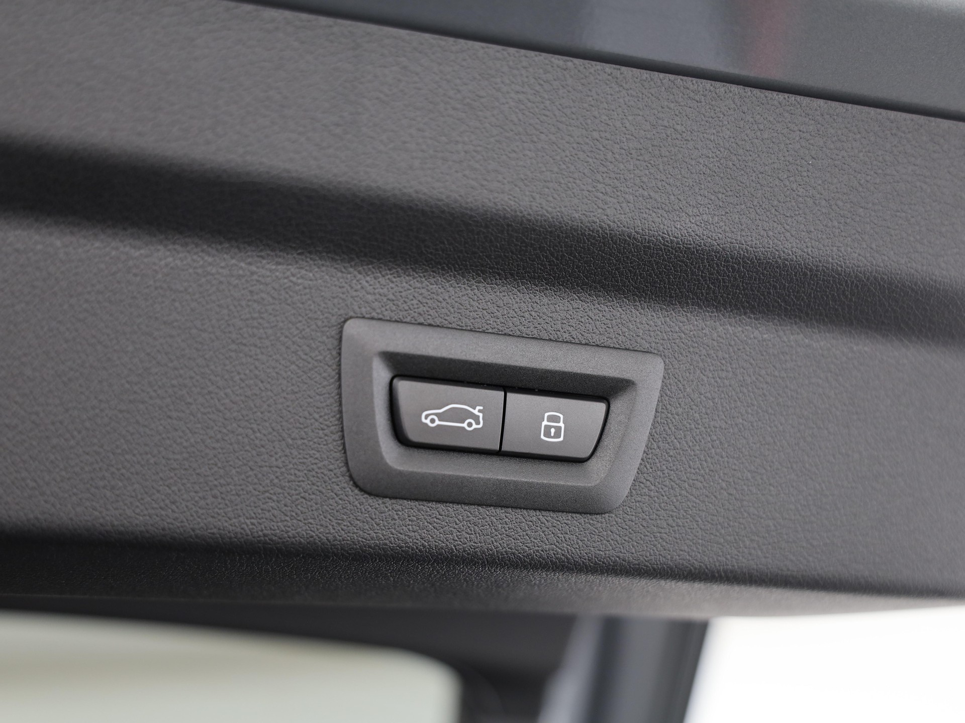 BMW X2 20d xDrive-image-6