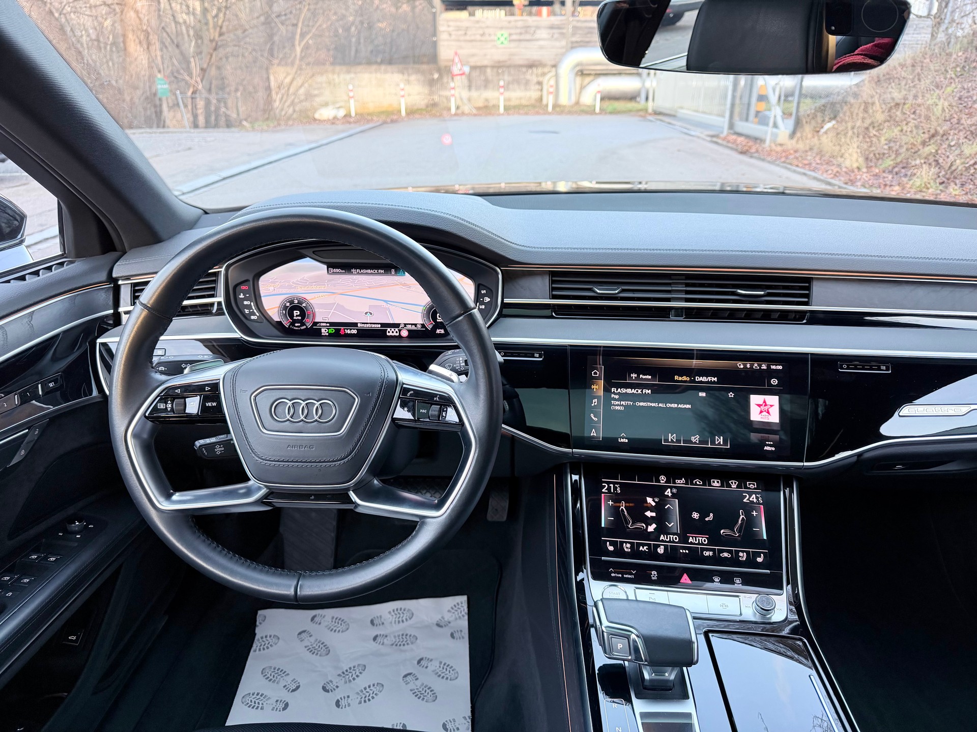 AUDI A8 50 TDI quattro tiptronic-image-13