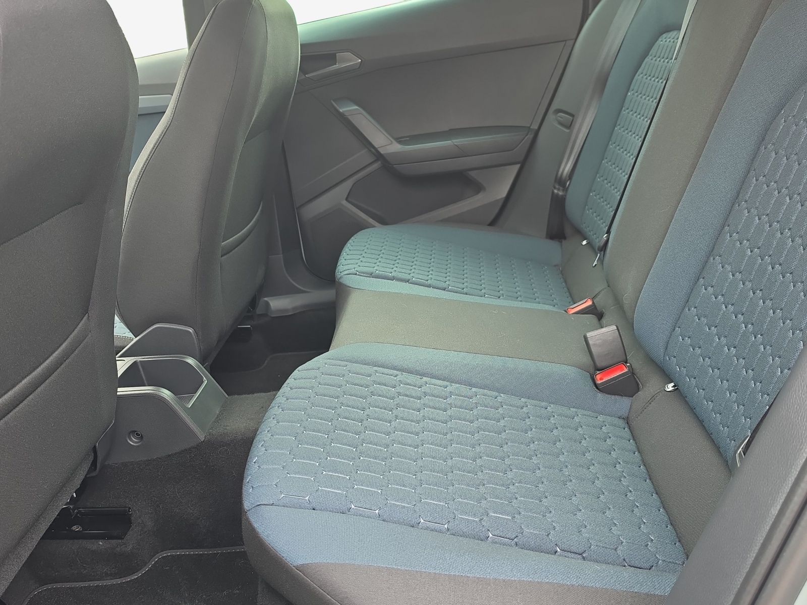 SEAT Arona 1.0 TSI Eco Style DSG-image-11