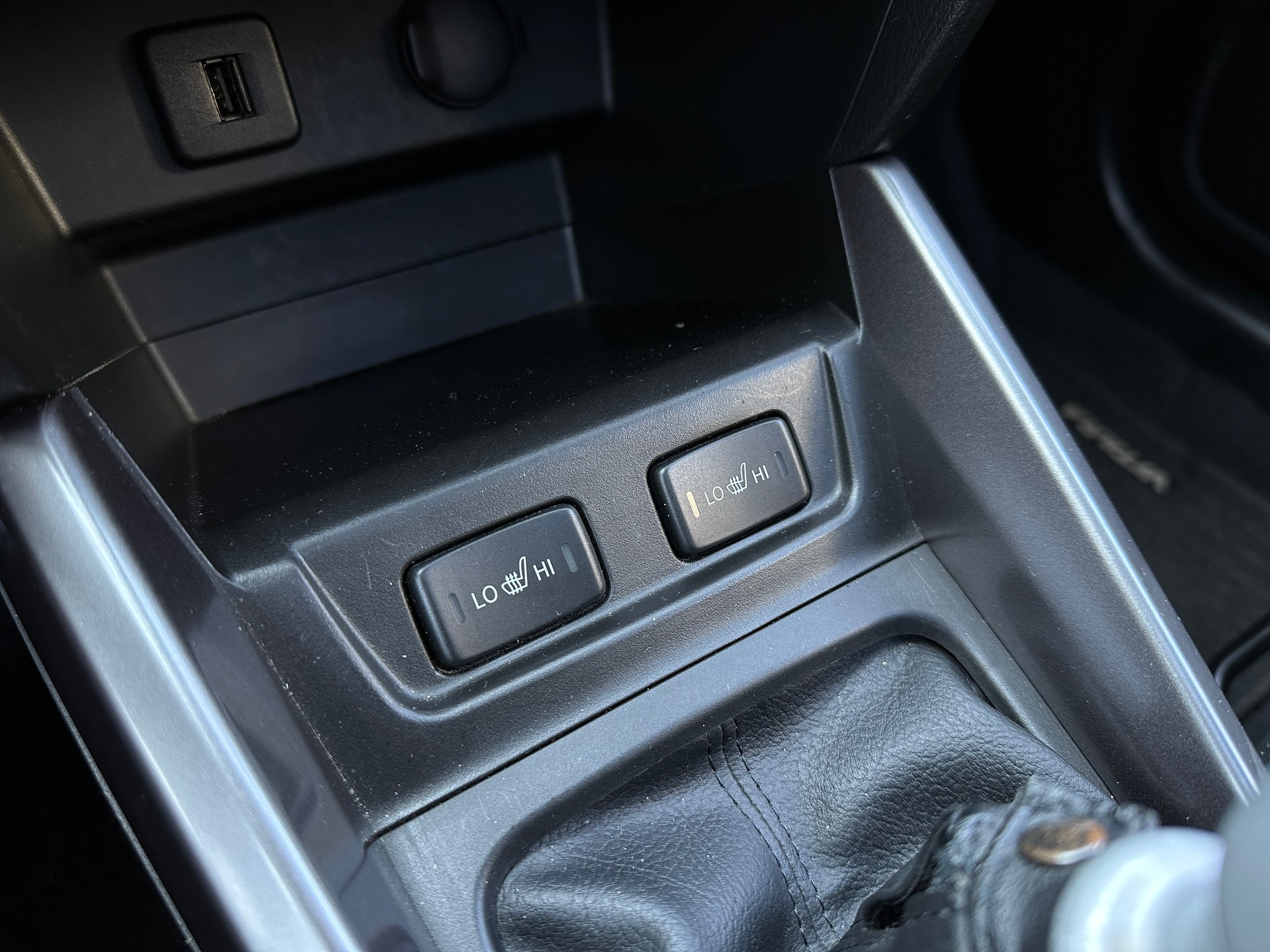 SUZUKI Vitara 1.4T Compact + Hybrid-image-18