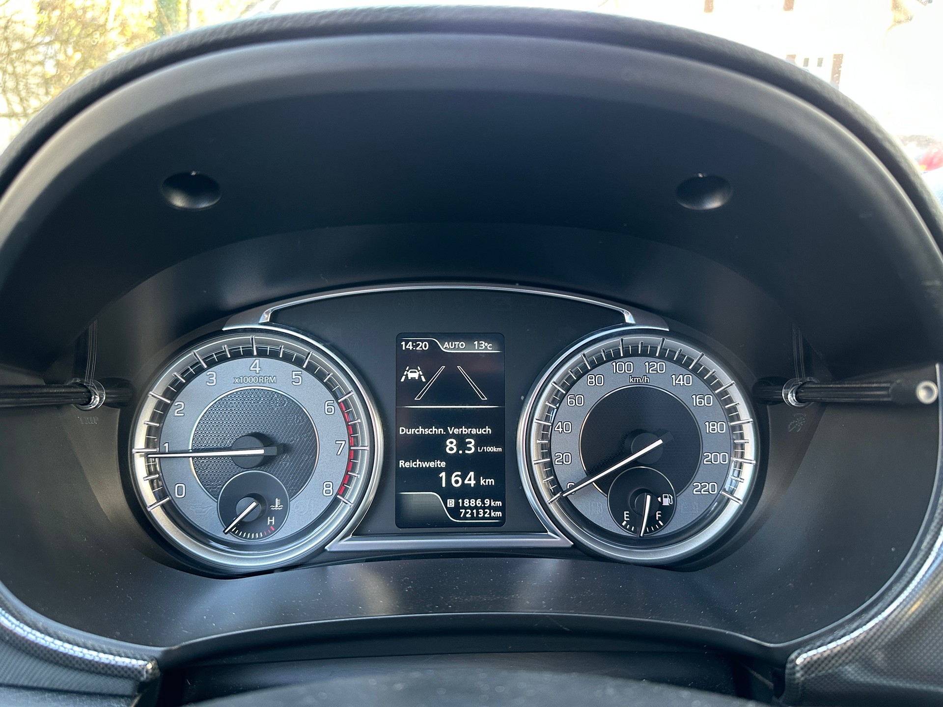 SUZUKI Vitara 1.4T Compact + Hybrid-image-5