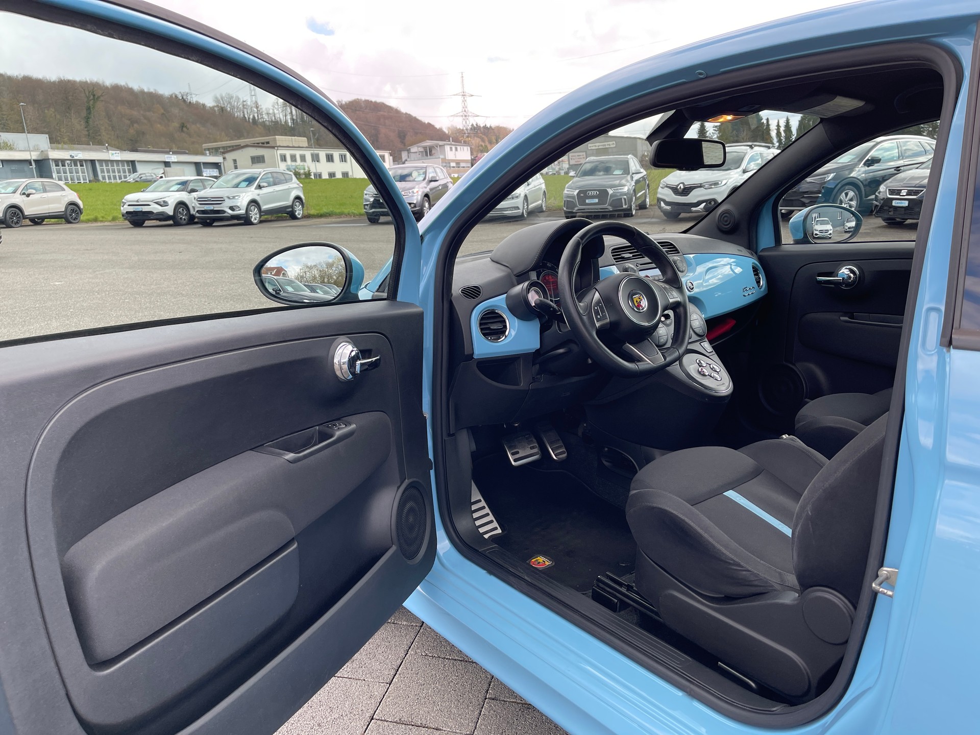 FIAT 500 1.4 16V Turbo Abarth Dualogic-image-6