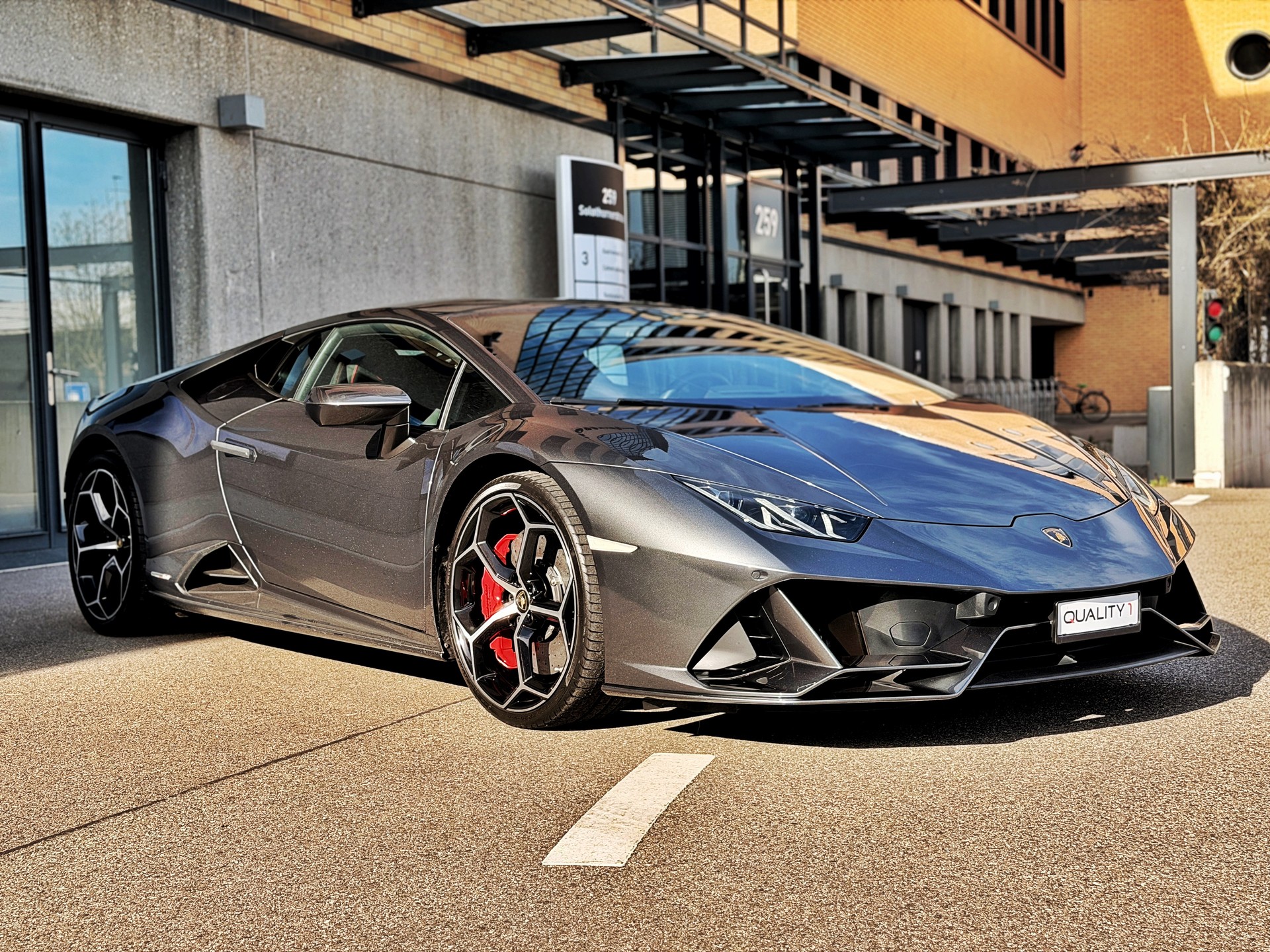 LAMBORGHINI Huracan EVO Coupé DCT-image-5