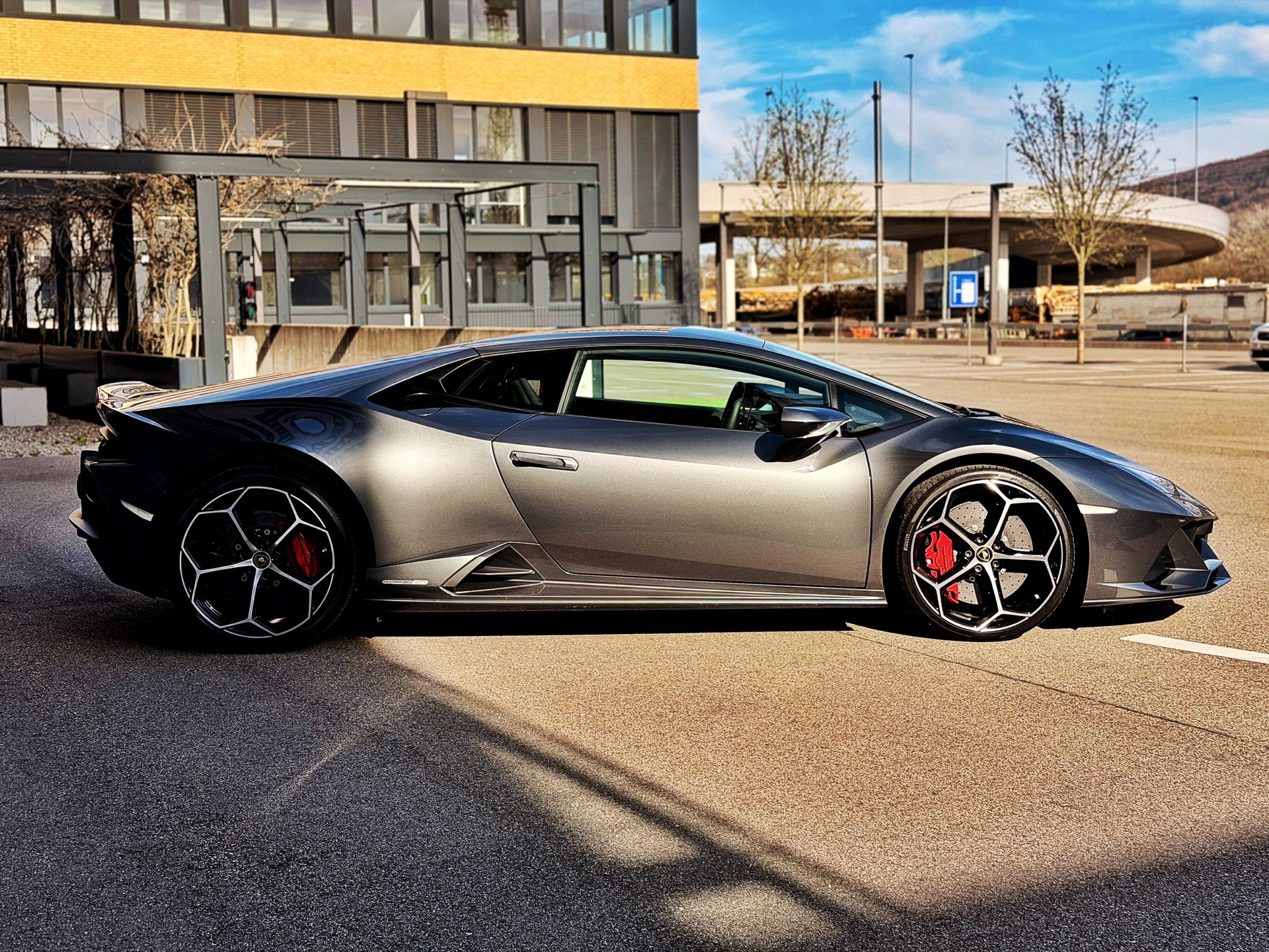 LAMBORGHINI Huracan EVO Coupé DCT-image-4