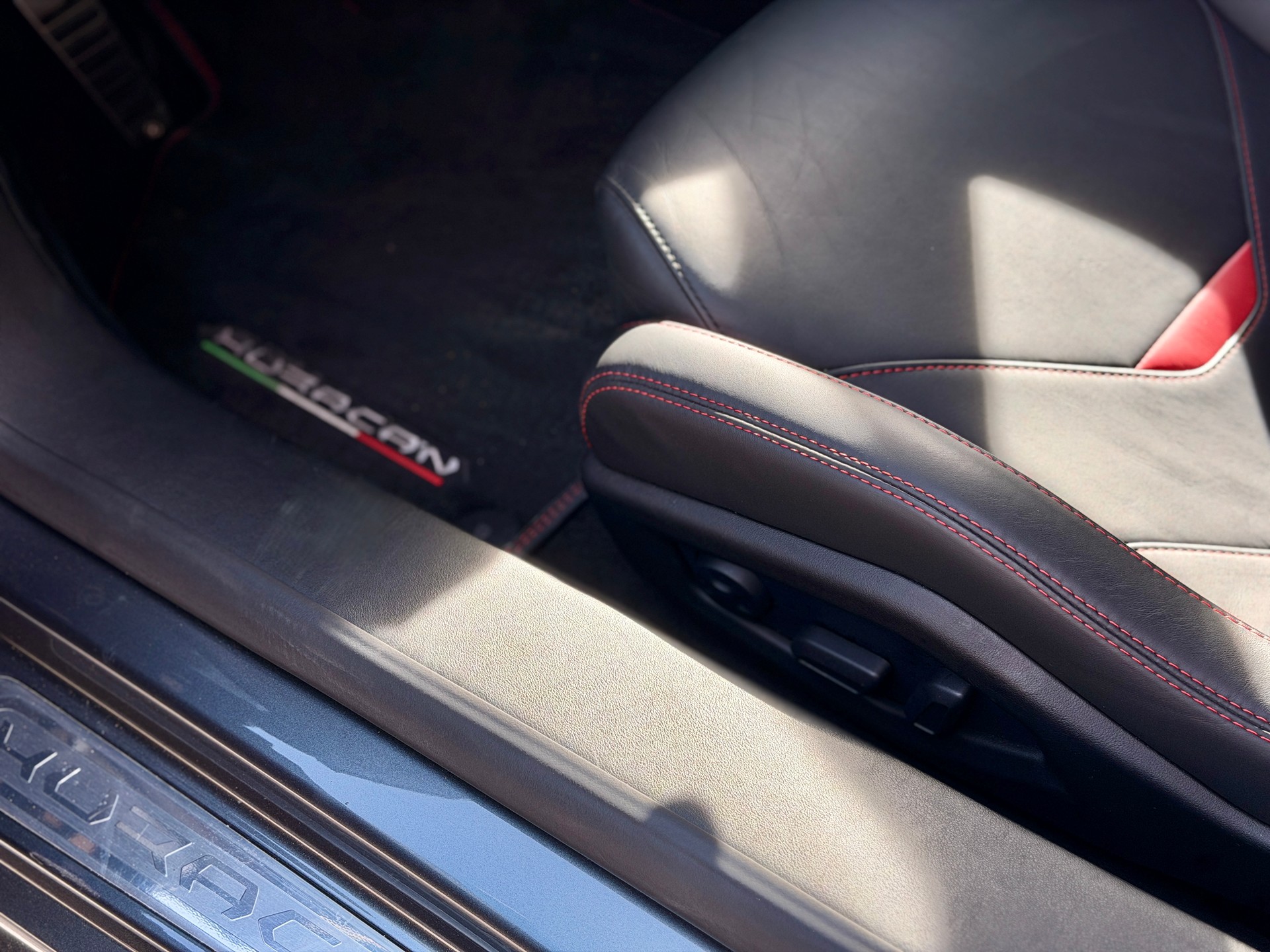 LAMBORGHINI Huracan EVO Coupé DCT-image-21