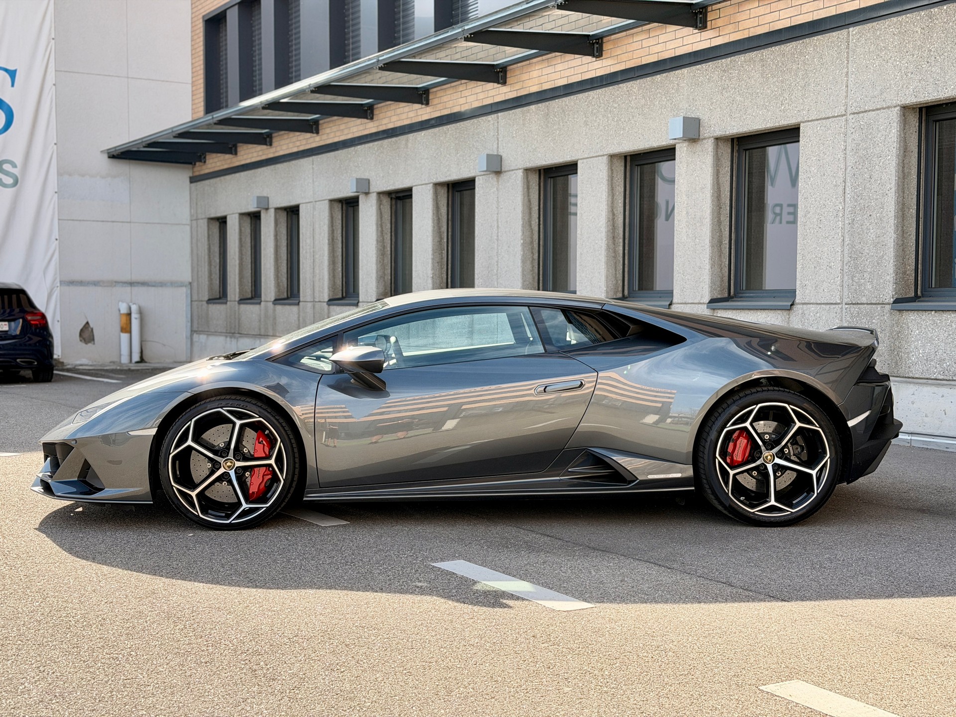 LAMBORGHINI Huracan EVO Coupé DCT-showroom-element-1