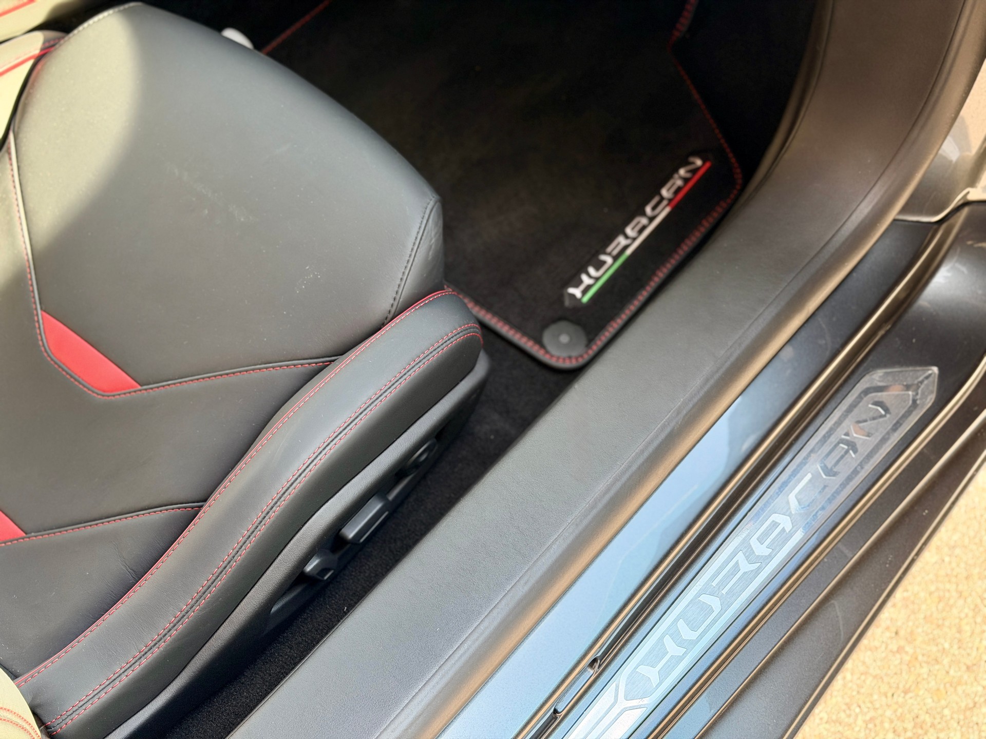 LAMBORGHINI Huracan EVO Coupé DCT-image-24